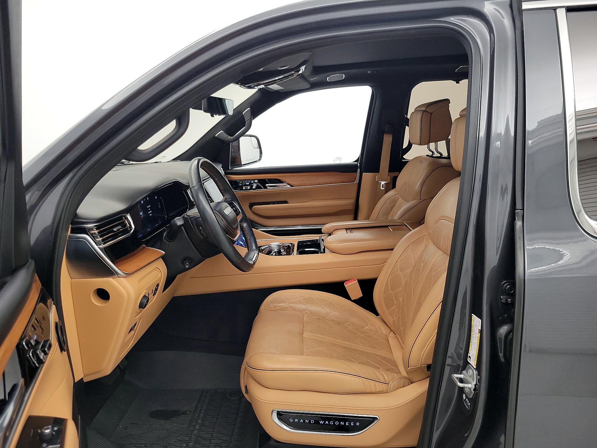 Thumbnail: 2022 Jeep Grand Wagoneer - 11