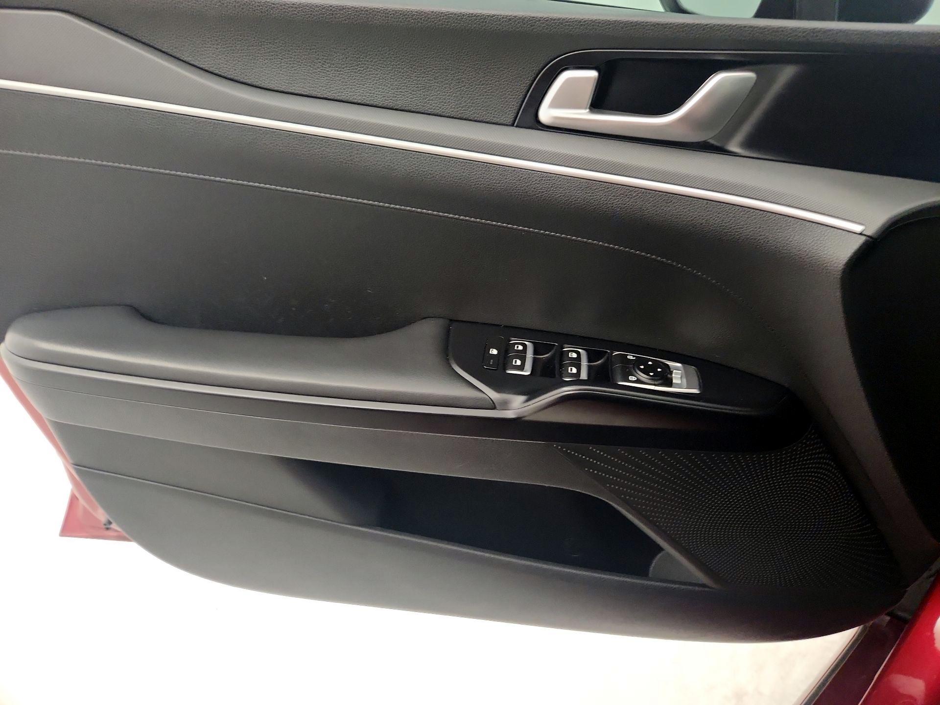 Thumbnail: 2021 Kia K5 - 12