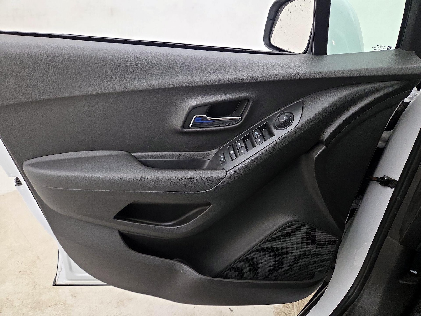2016 Chevrolet Trax LS - Photo 13