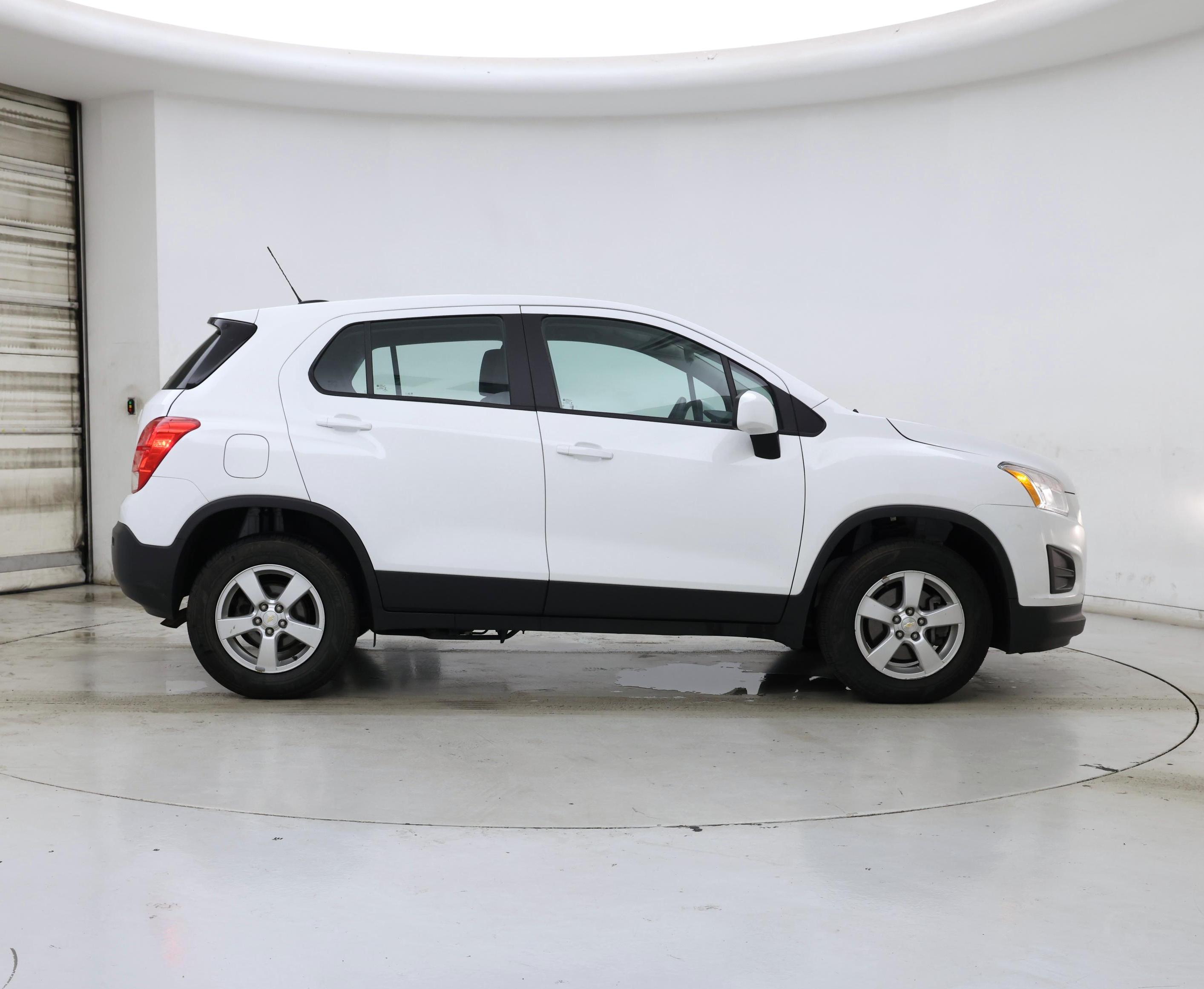 Thumbnail: 2016 Chevrolet Trax - 7