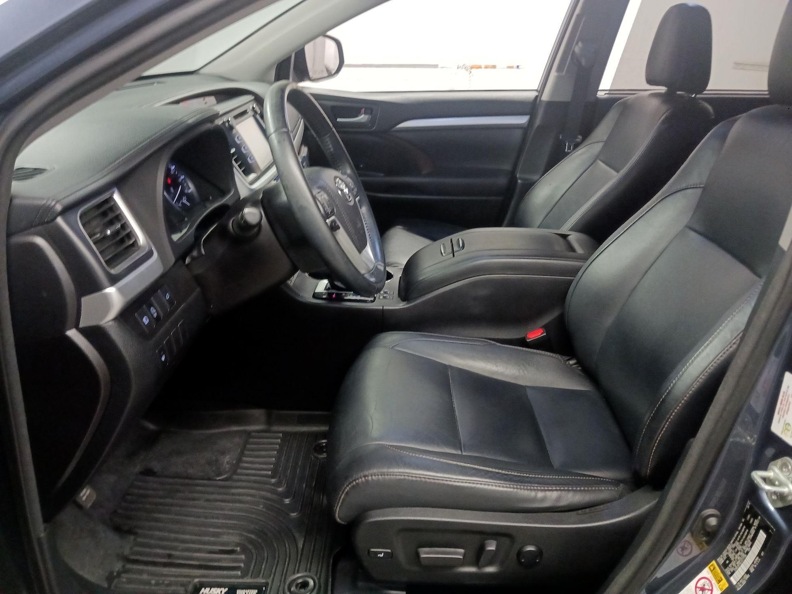2018 Toyota Highlander XLE - Photo 12