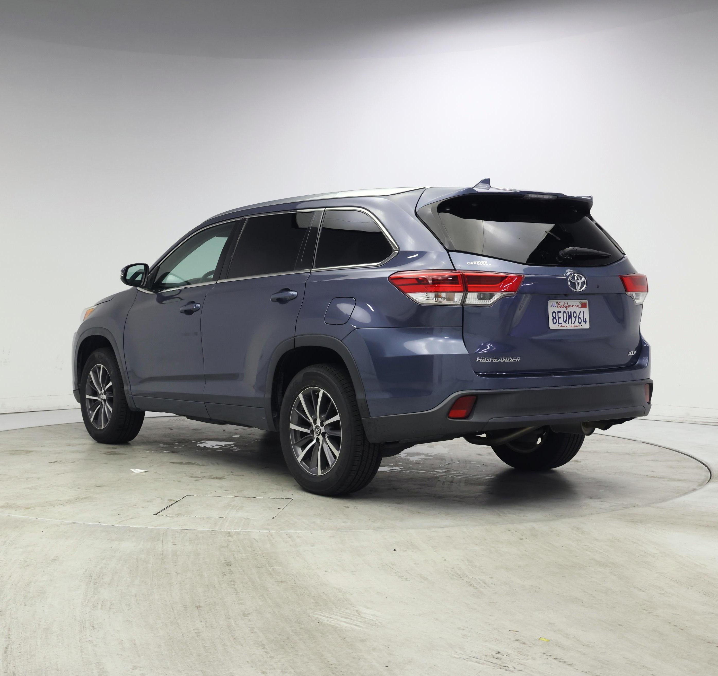 Thumbnail: 2018 Toyota Highlander - 2