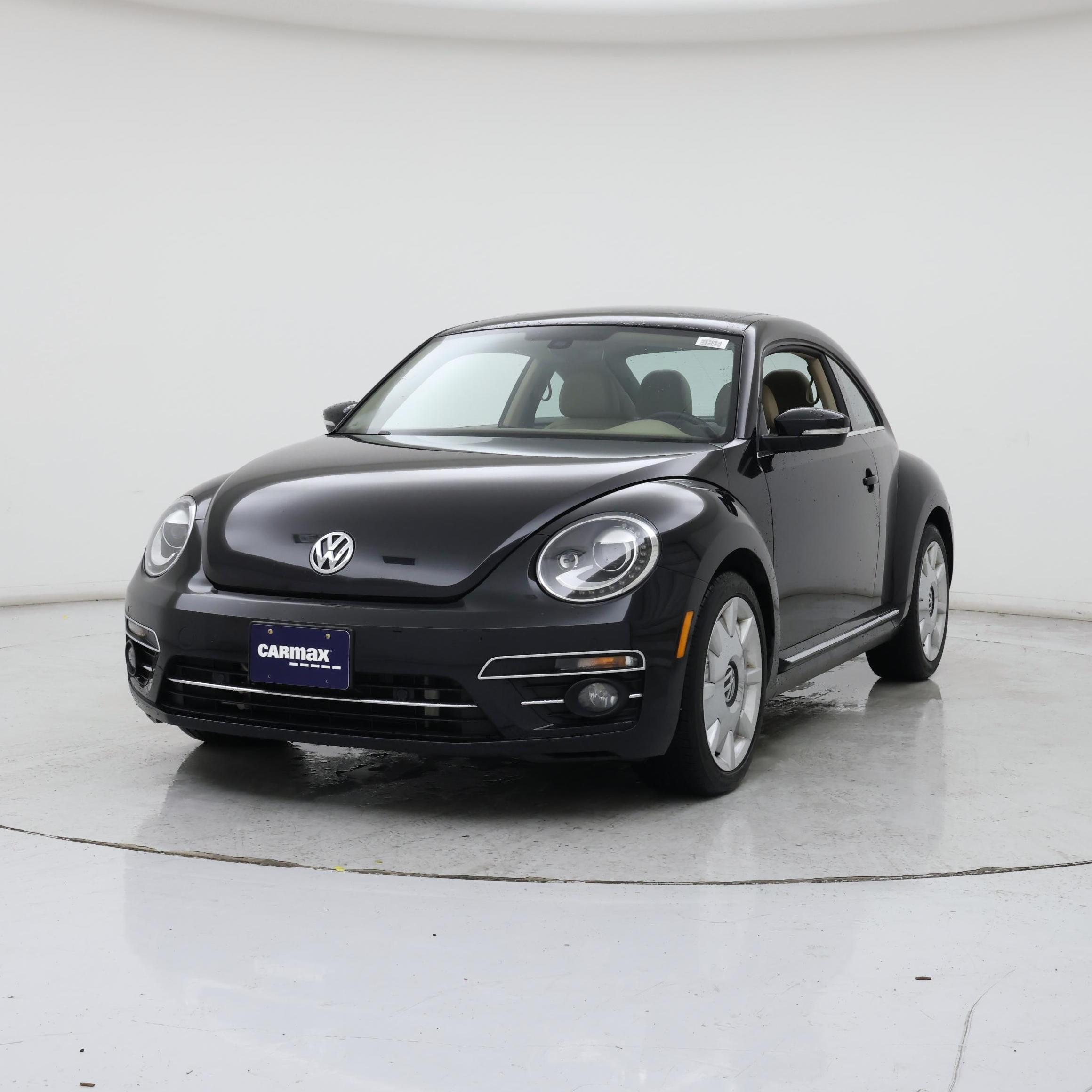 Thumbnail: 2018 Volkswagen Beetle - 4