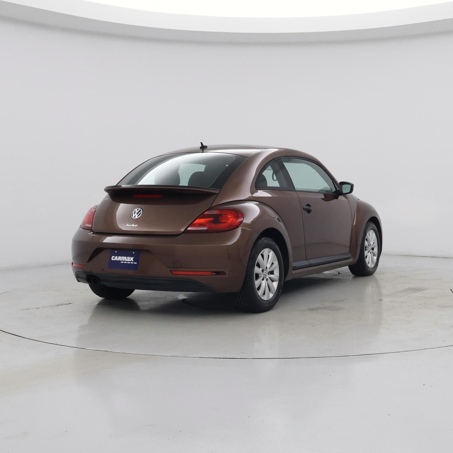 Thumbnail: 2017 Volkswagen Beetle - 8
