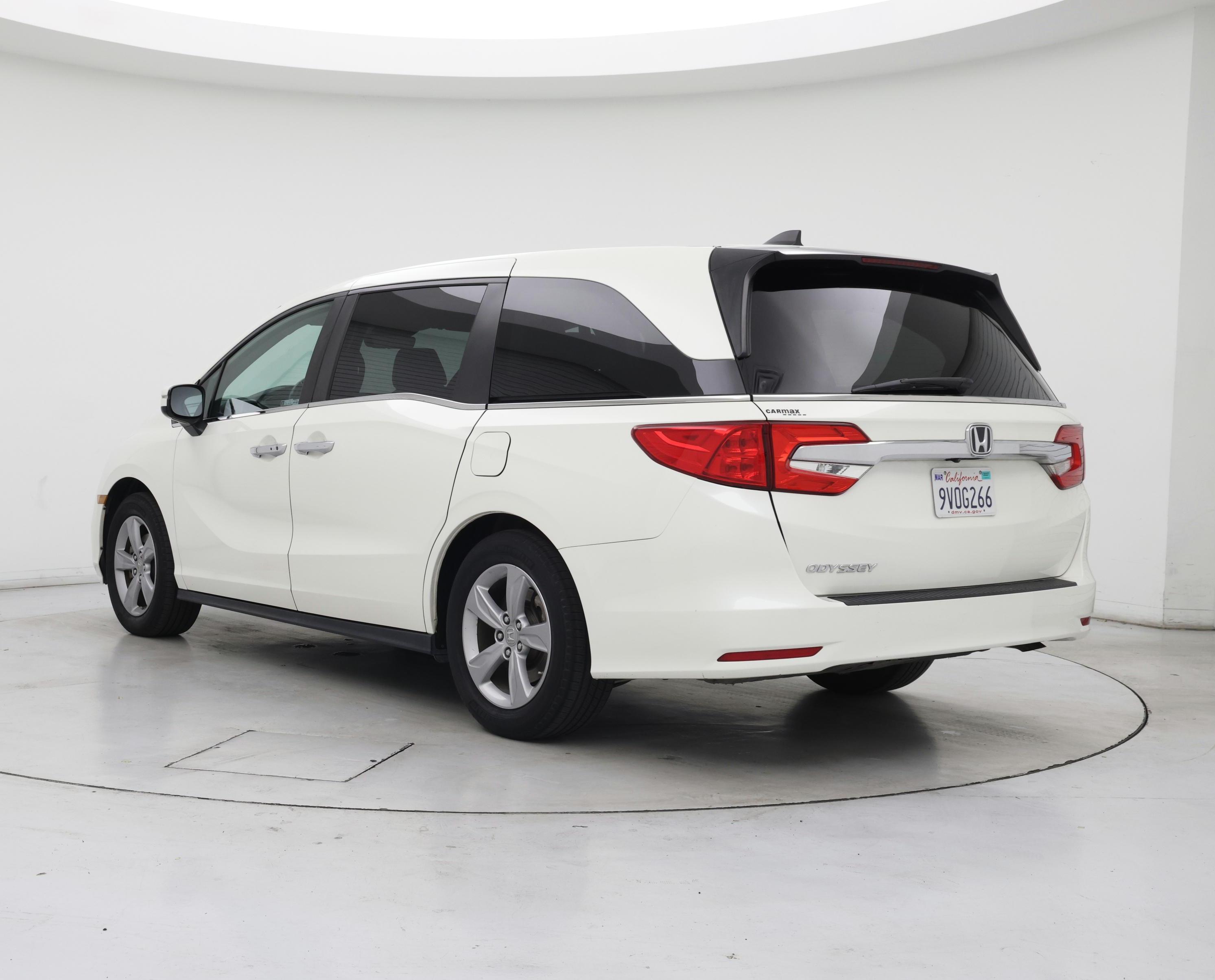 Thumbnail: 2018 Honda Odyssey - 2