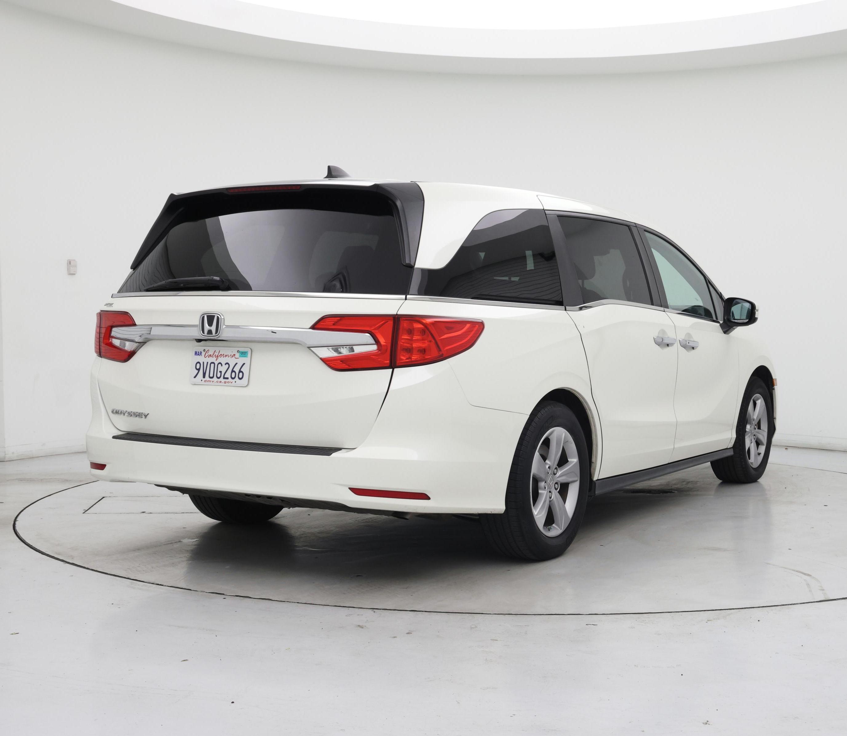 Thumbnail: 2018 Honda Odyssey - 8