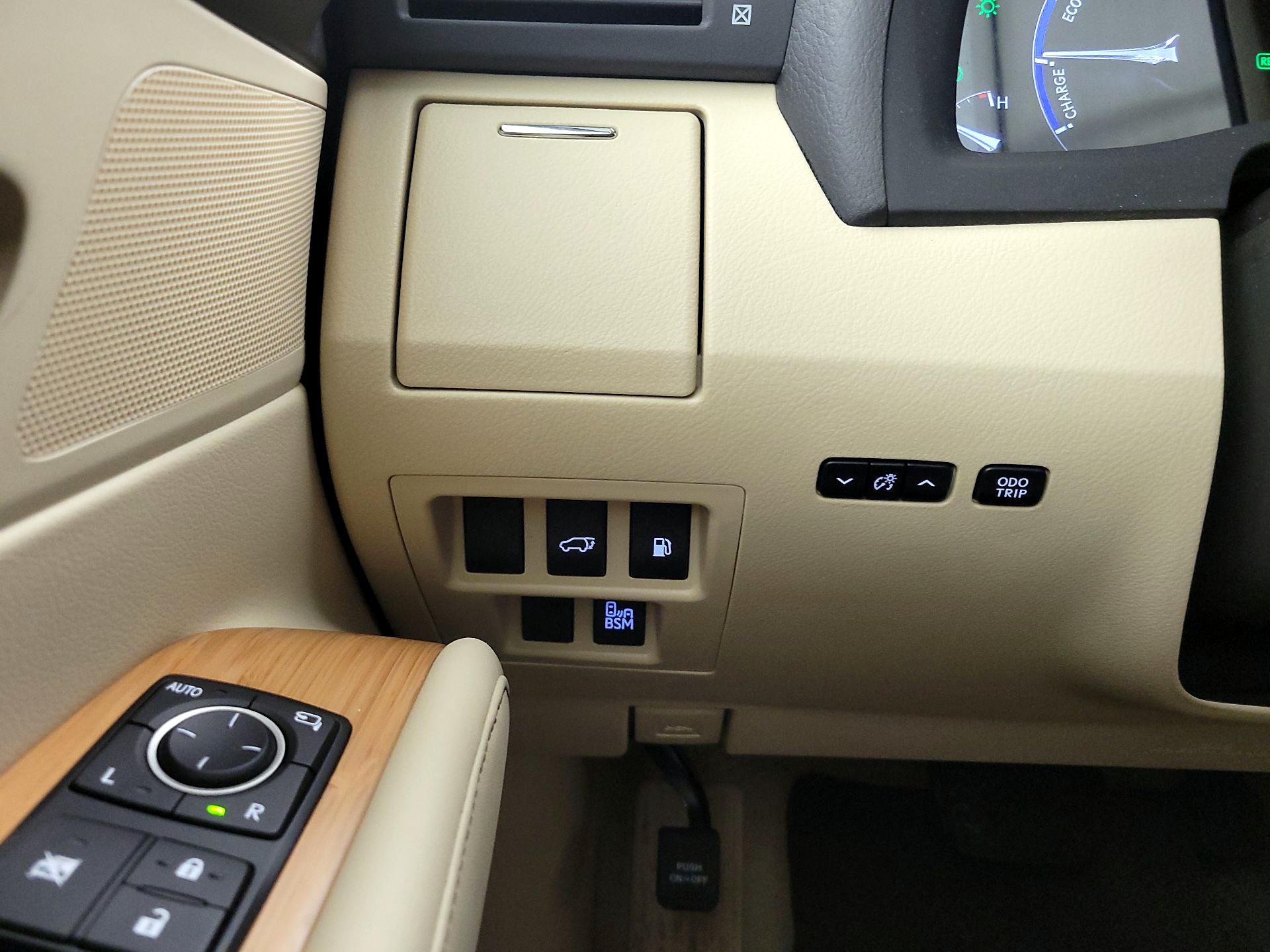 Thumbnail: 2015 Lexus RX - 13