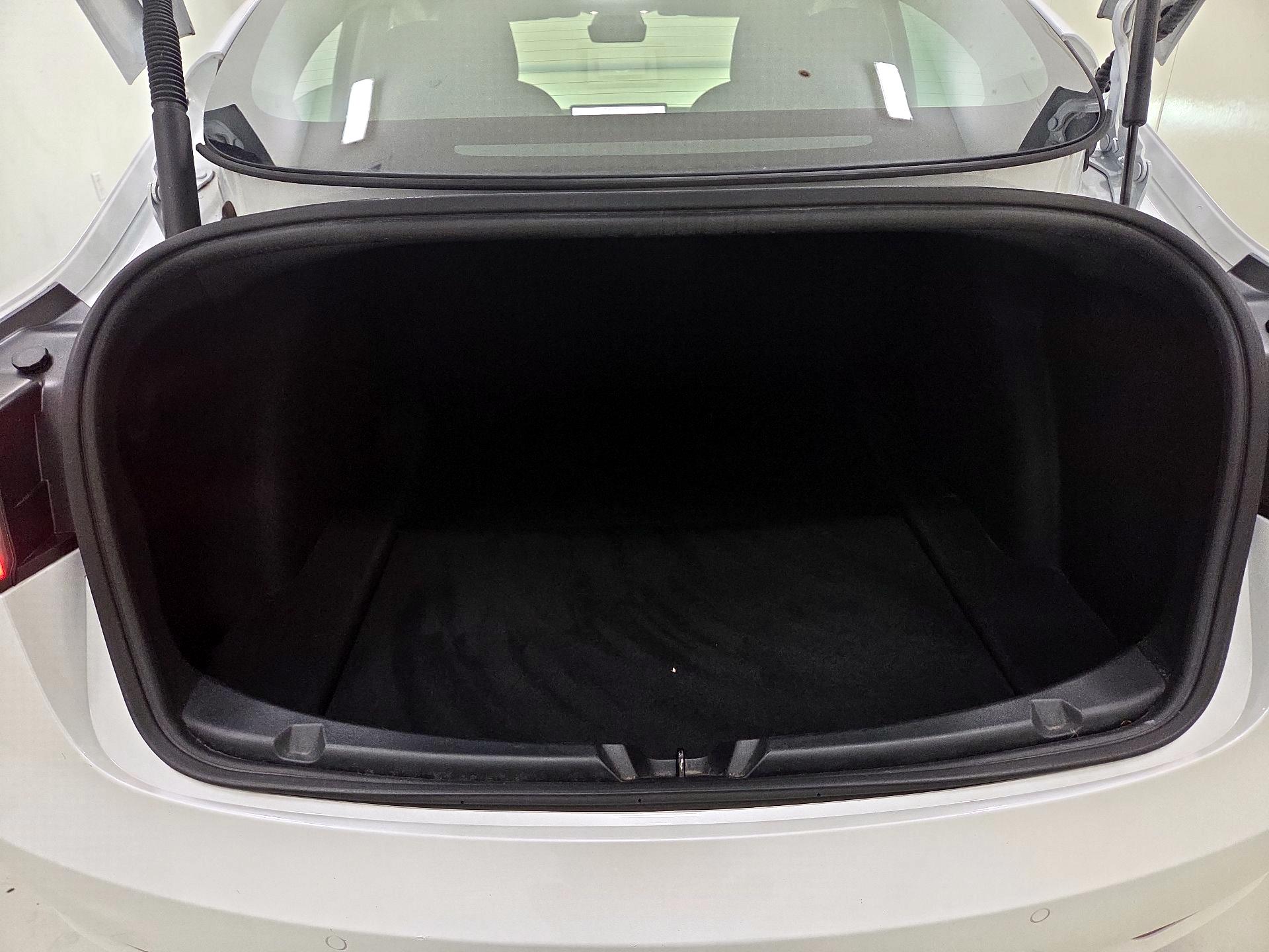 Thumbnail: 2022 Tesla Model 3 - 20