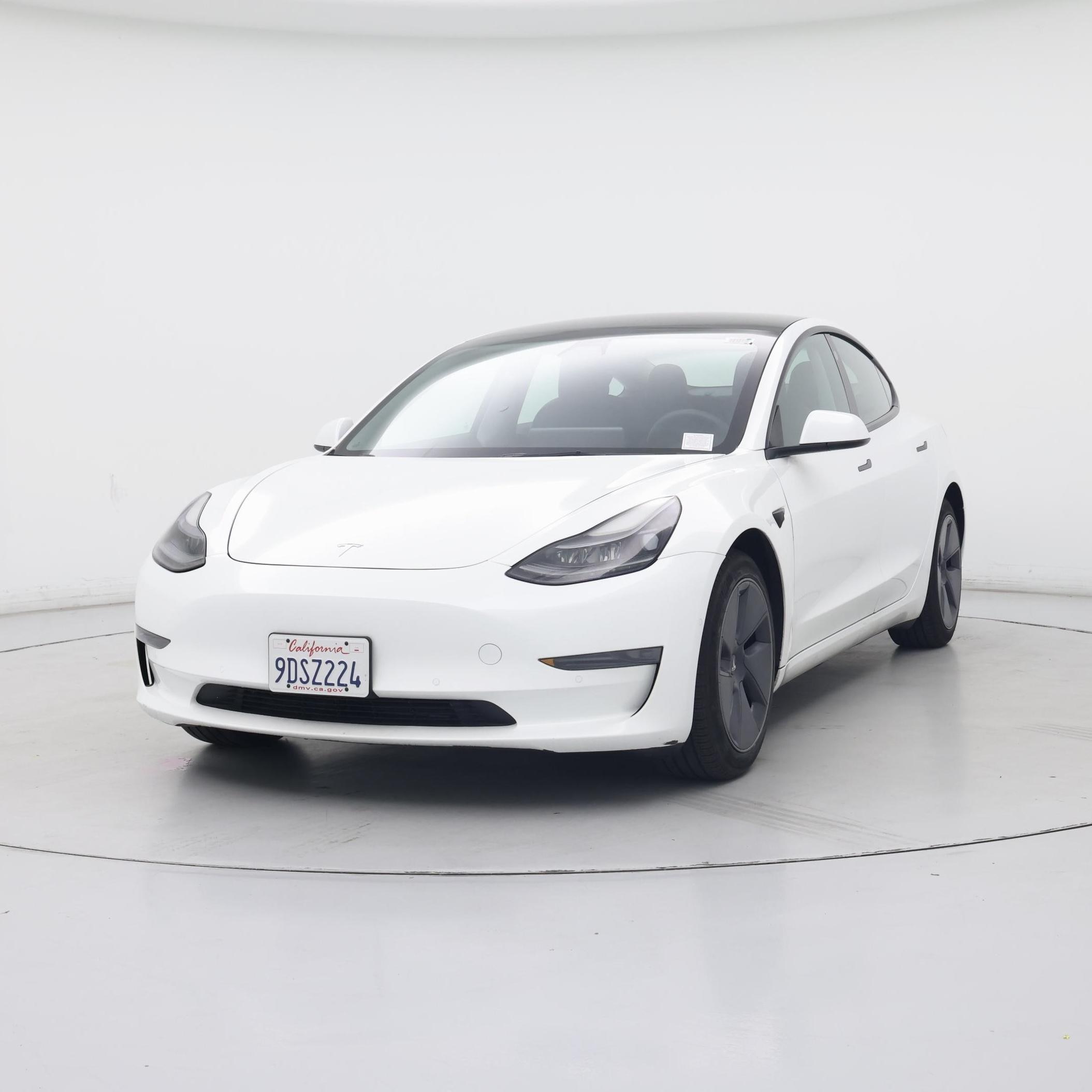 Thumbnail: 2022 Tesla Model 3 - 4