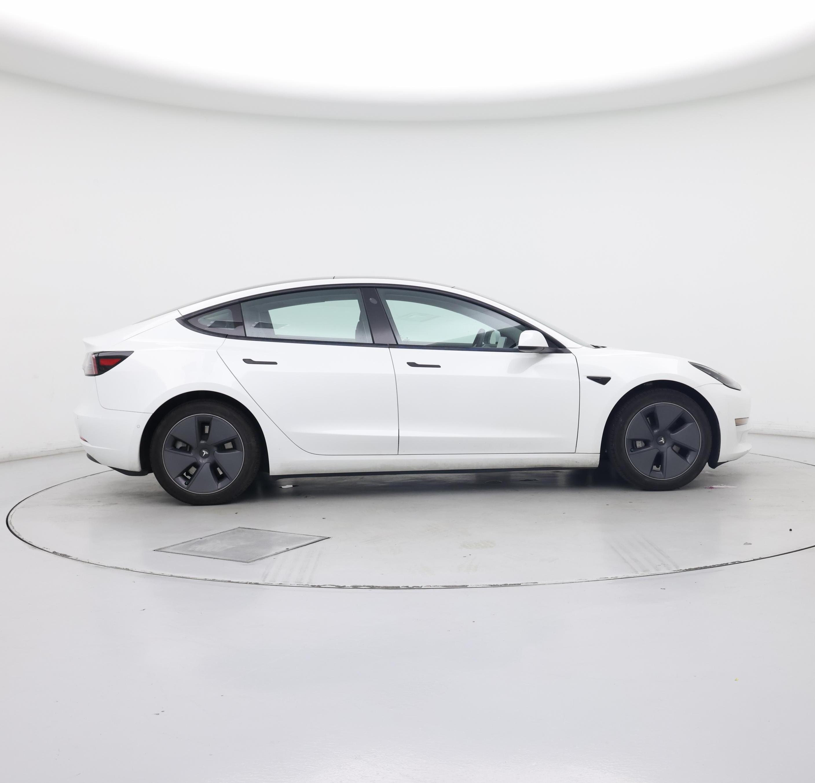 Thumbnail: 2022 Tesla Model 3 - 7