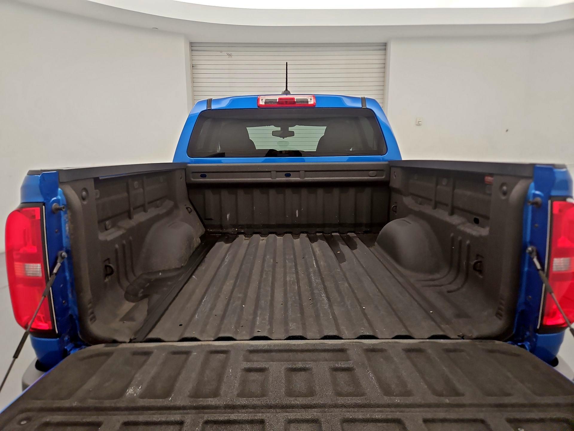 Thumbnail: 2022 Chevrolet Colorado - 18