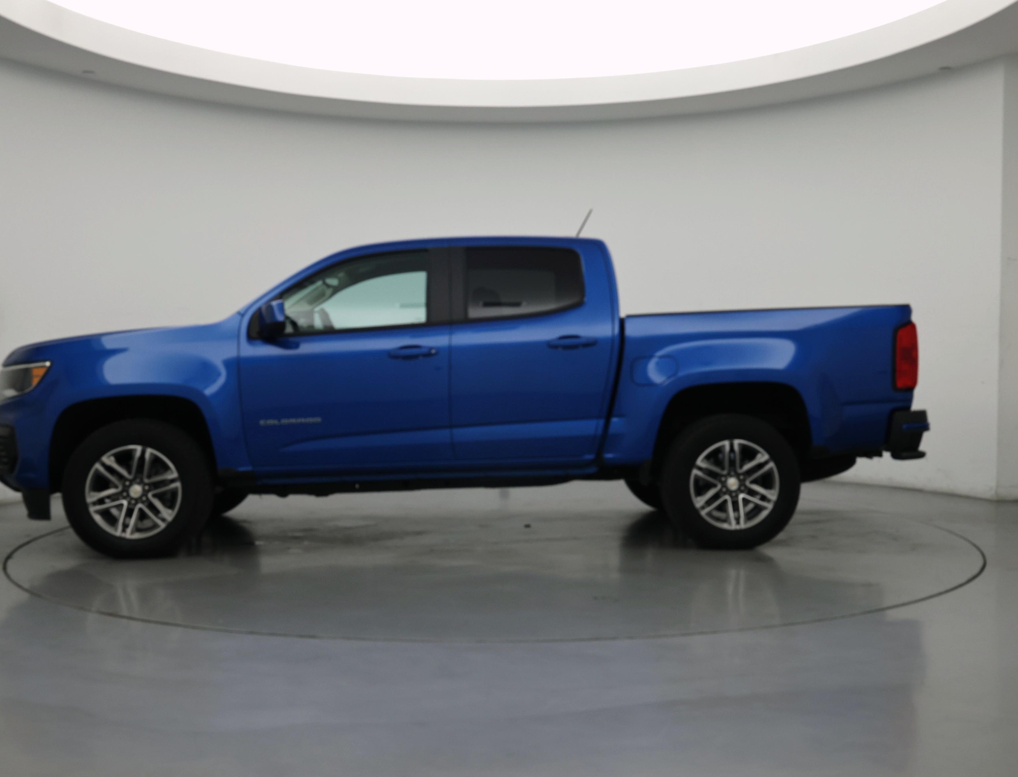 Thumbnail: 2022 Chevrolet Colorado - 3