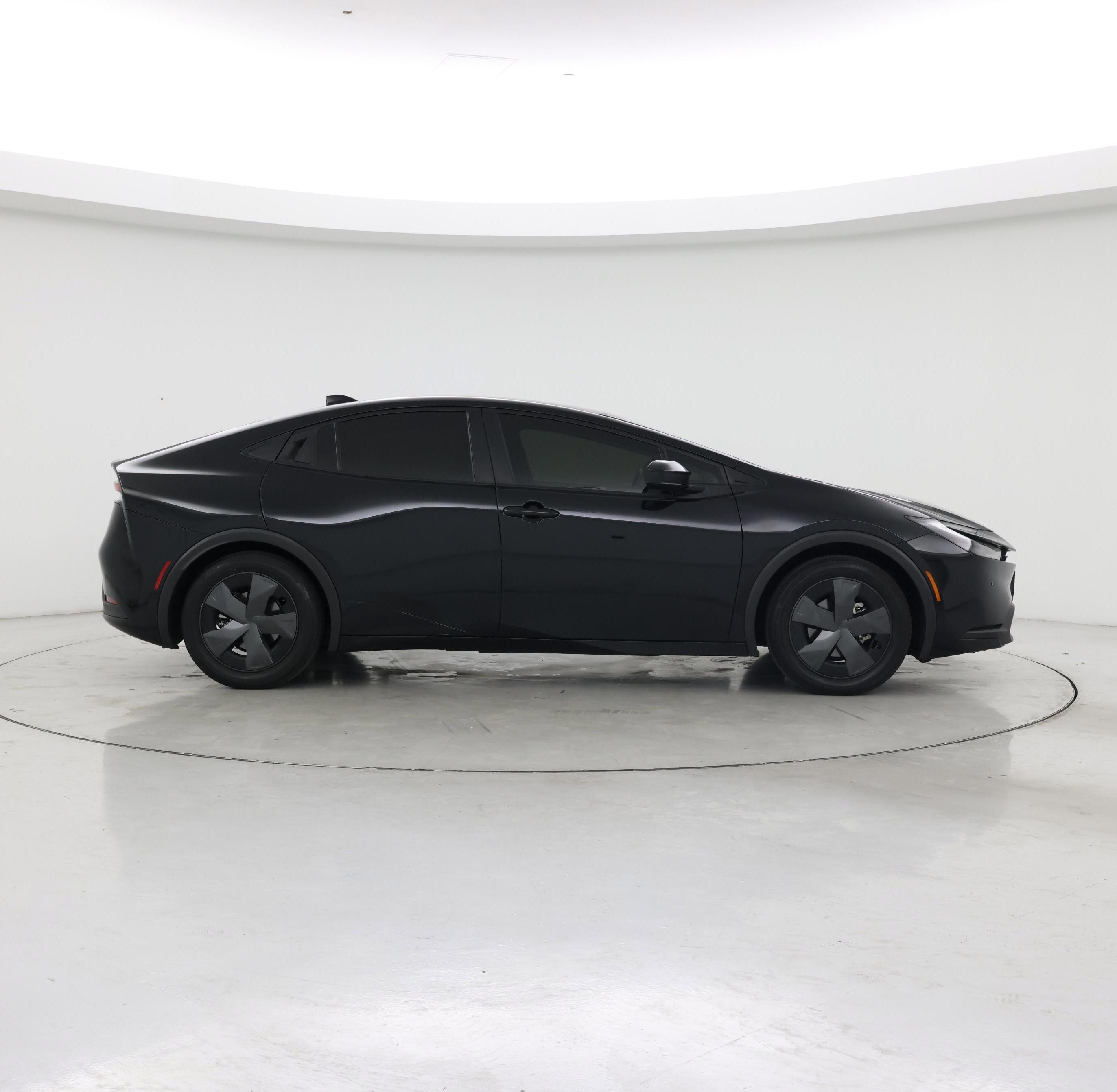 Thumbnail: 2023 Toyota Prius - 7