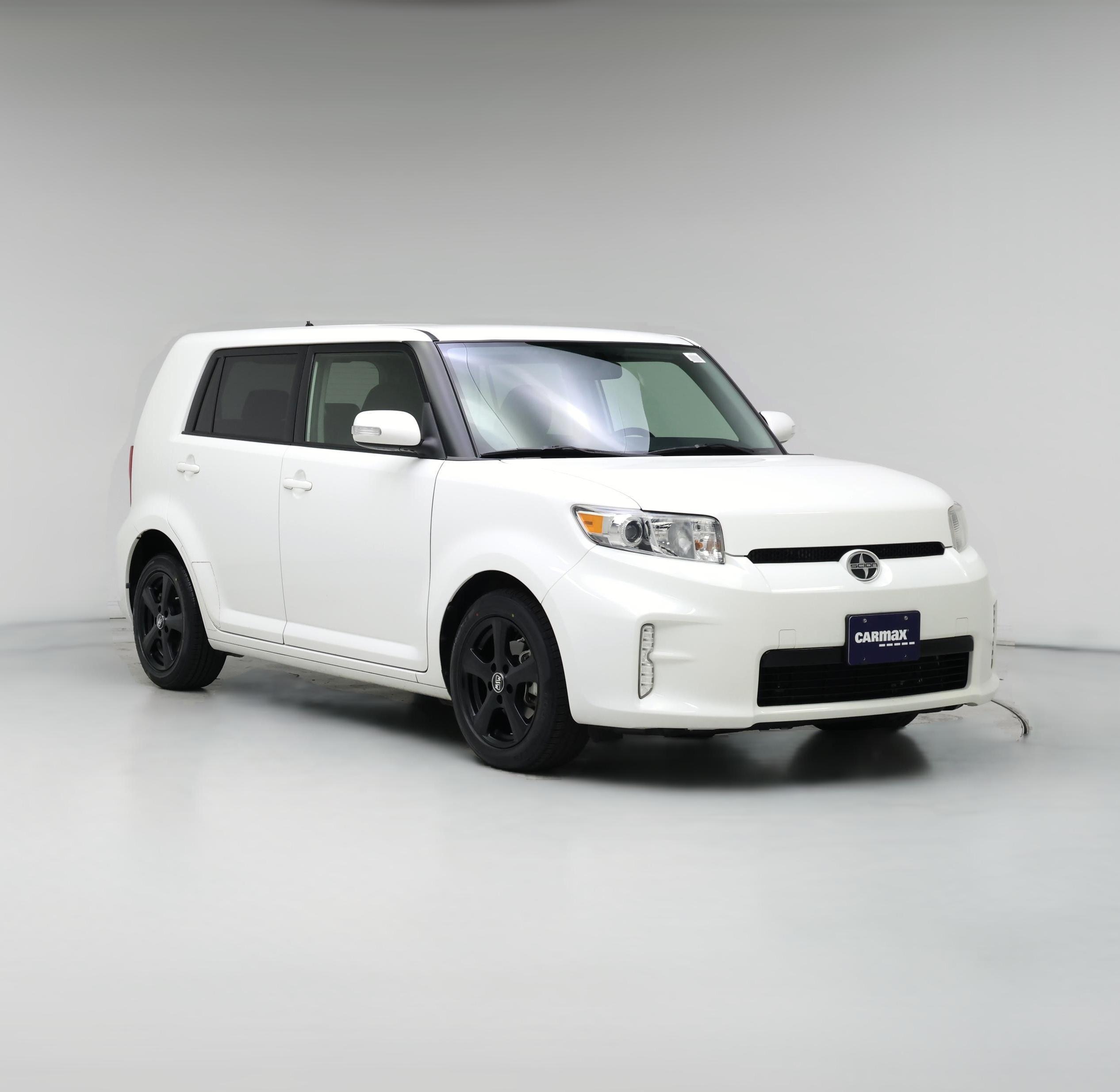 Thumbnail: 2015 Scion xB - 1