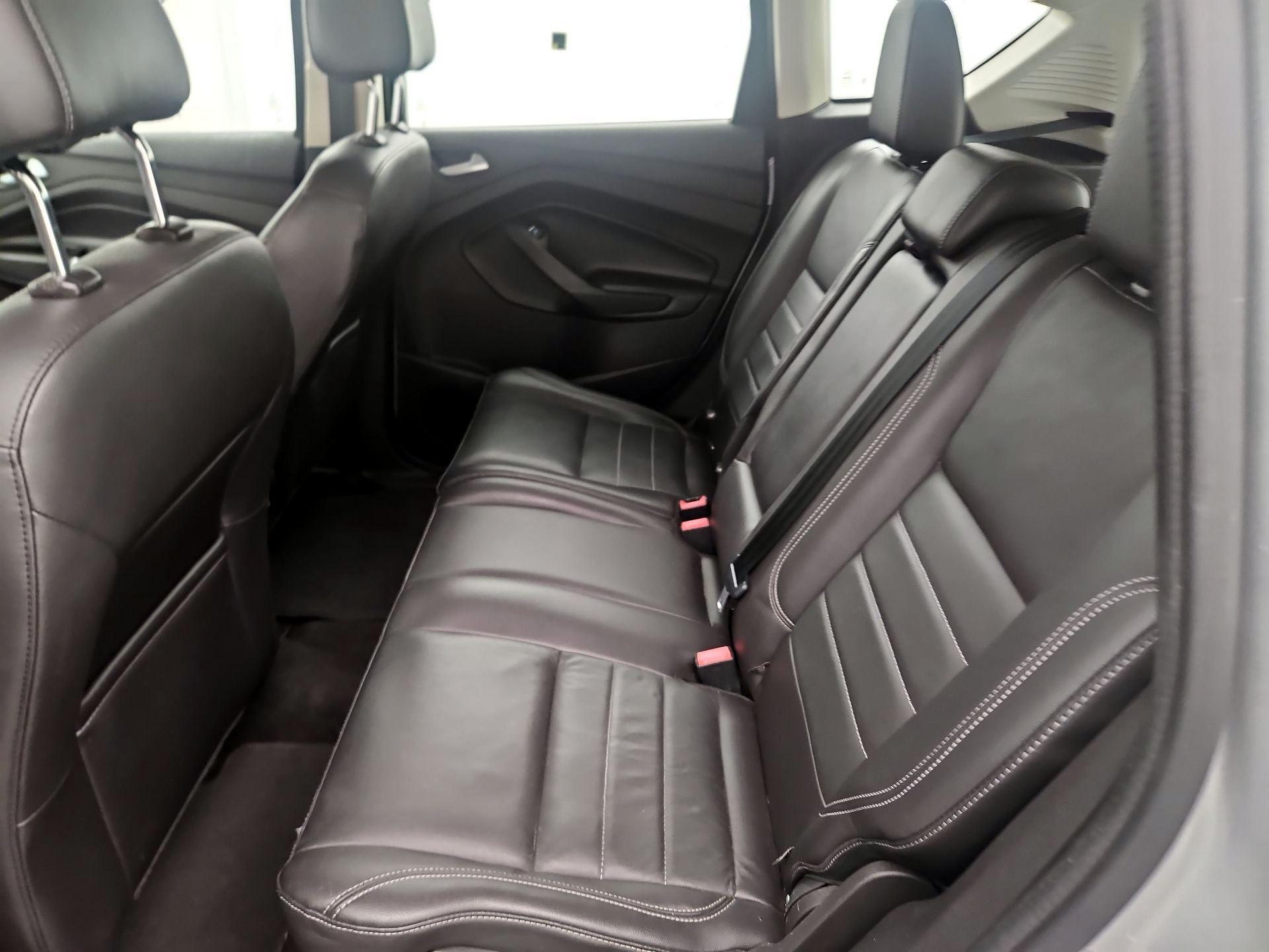 Thumbnail: 2016 Ford C-Max - 18