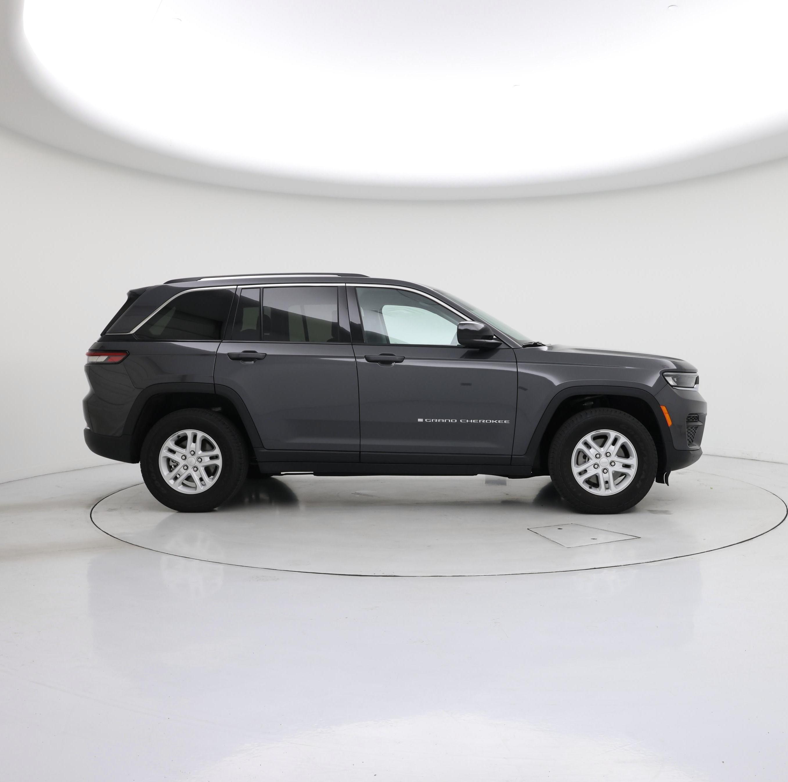Thumbnail: 2023 Jeep Grand Cherokee - 7