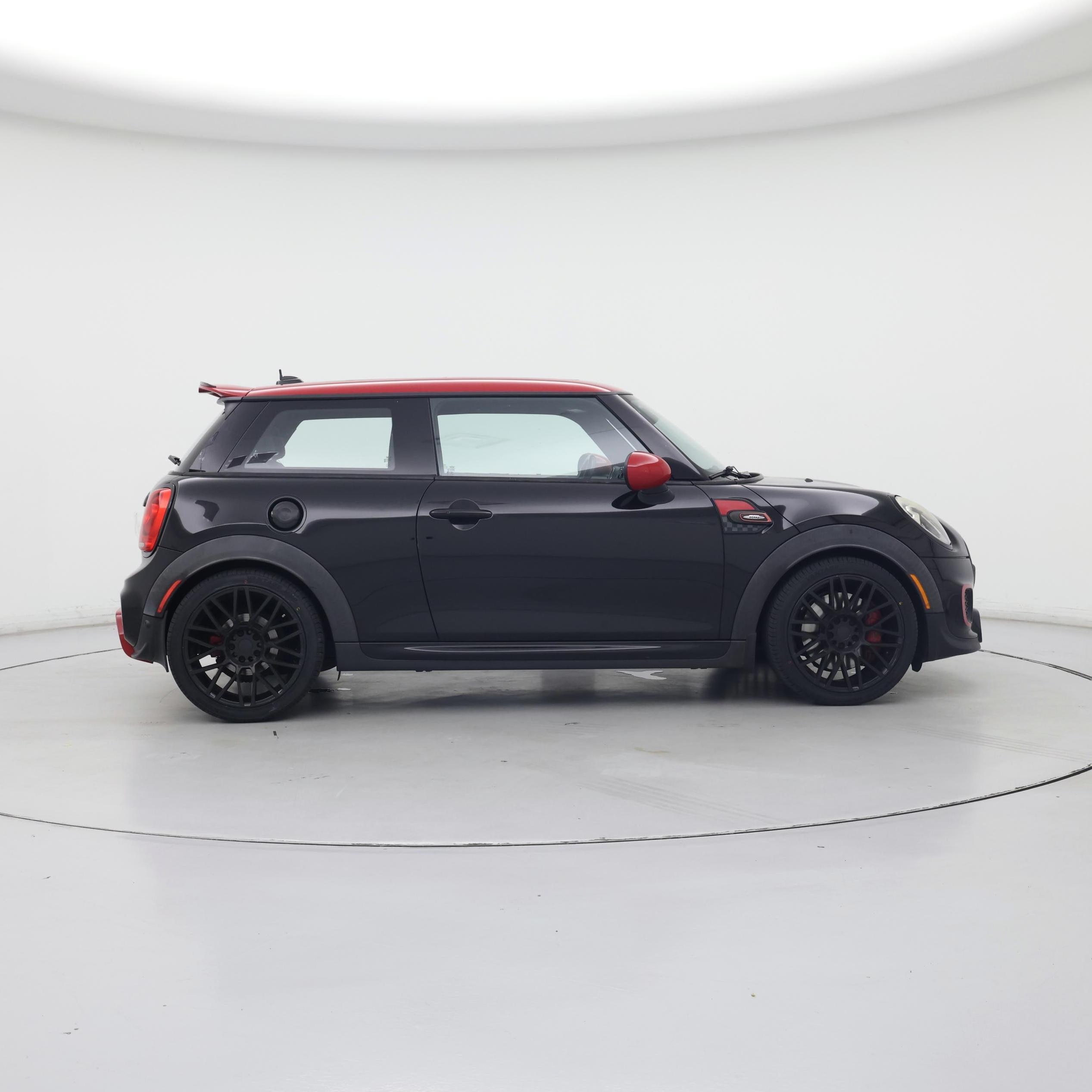 Thumbnail: 2017 MINI Cooper Hardtop - 7