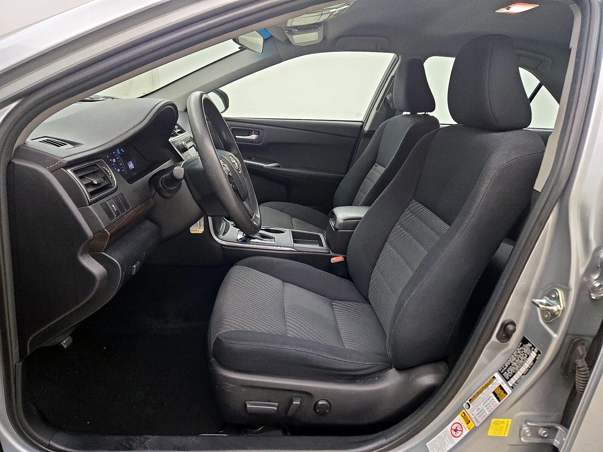 Thumbnail: 2015 Toyota Camry - 11