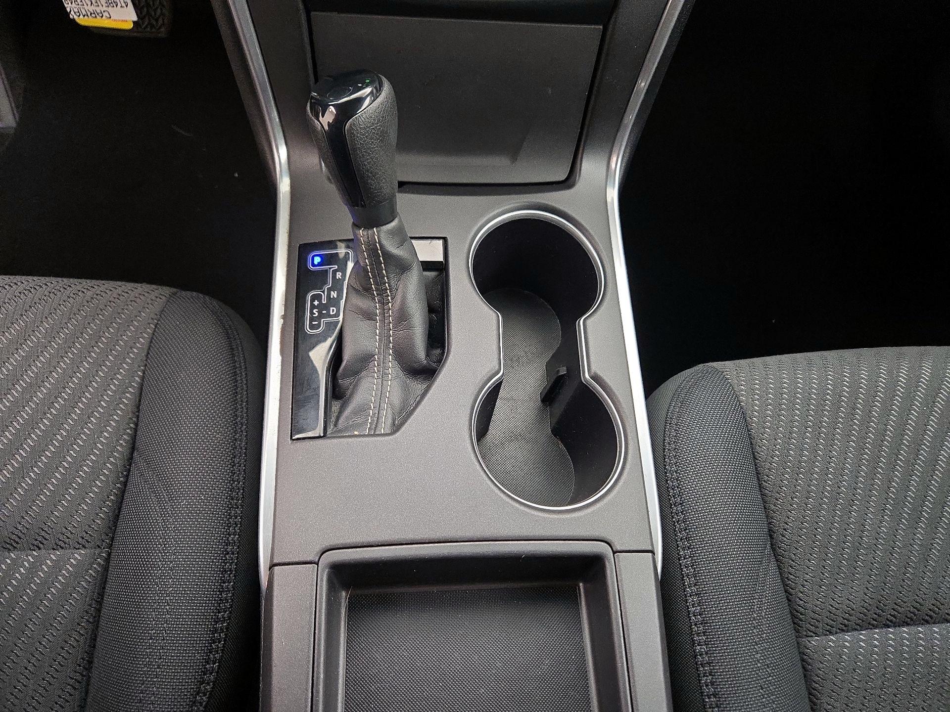 Thumbnail: 2015 Toyota Camry - 17