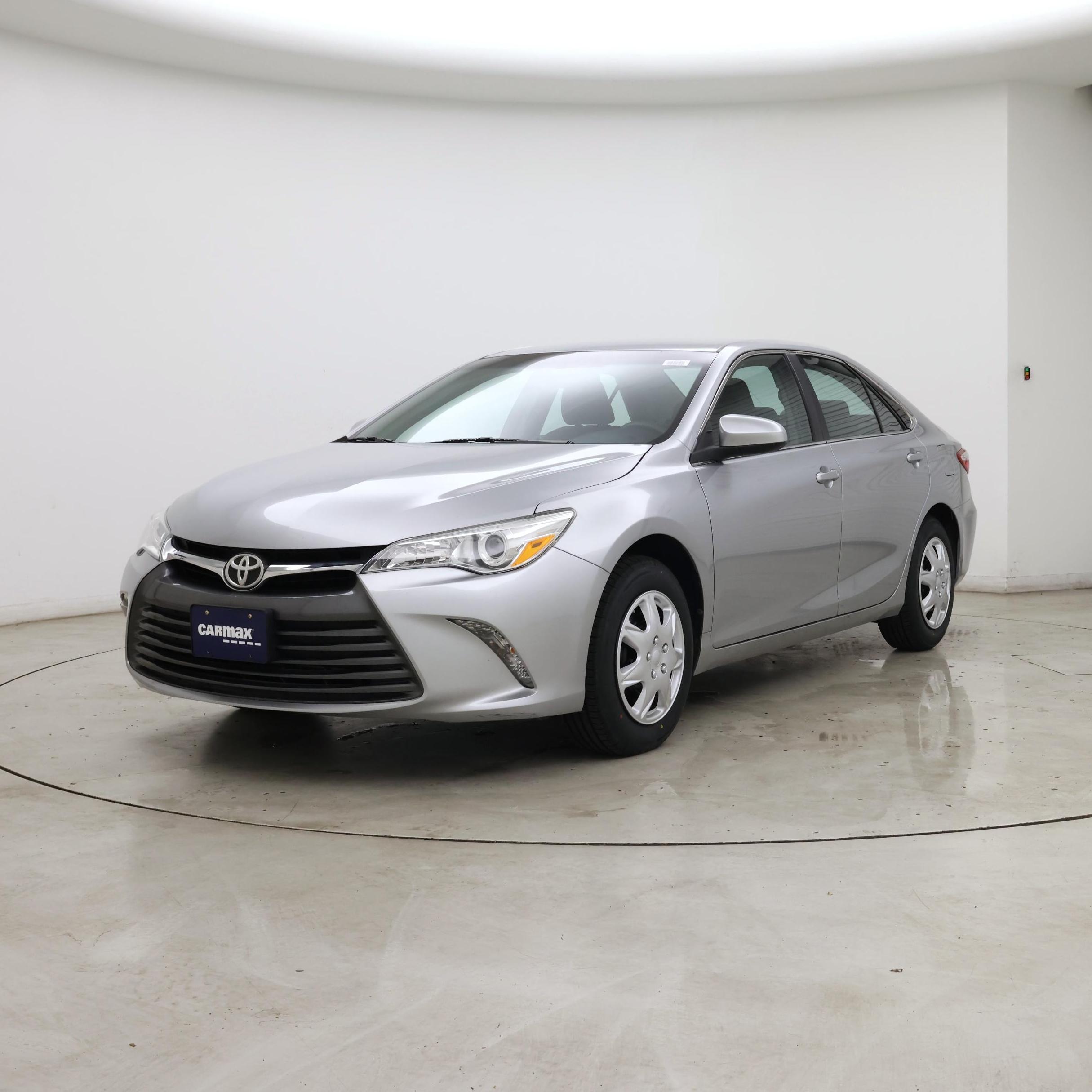Thumbnail: 2015 Toyota Camry - 4