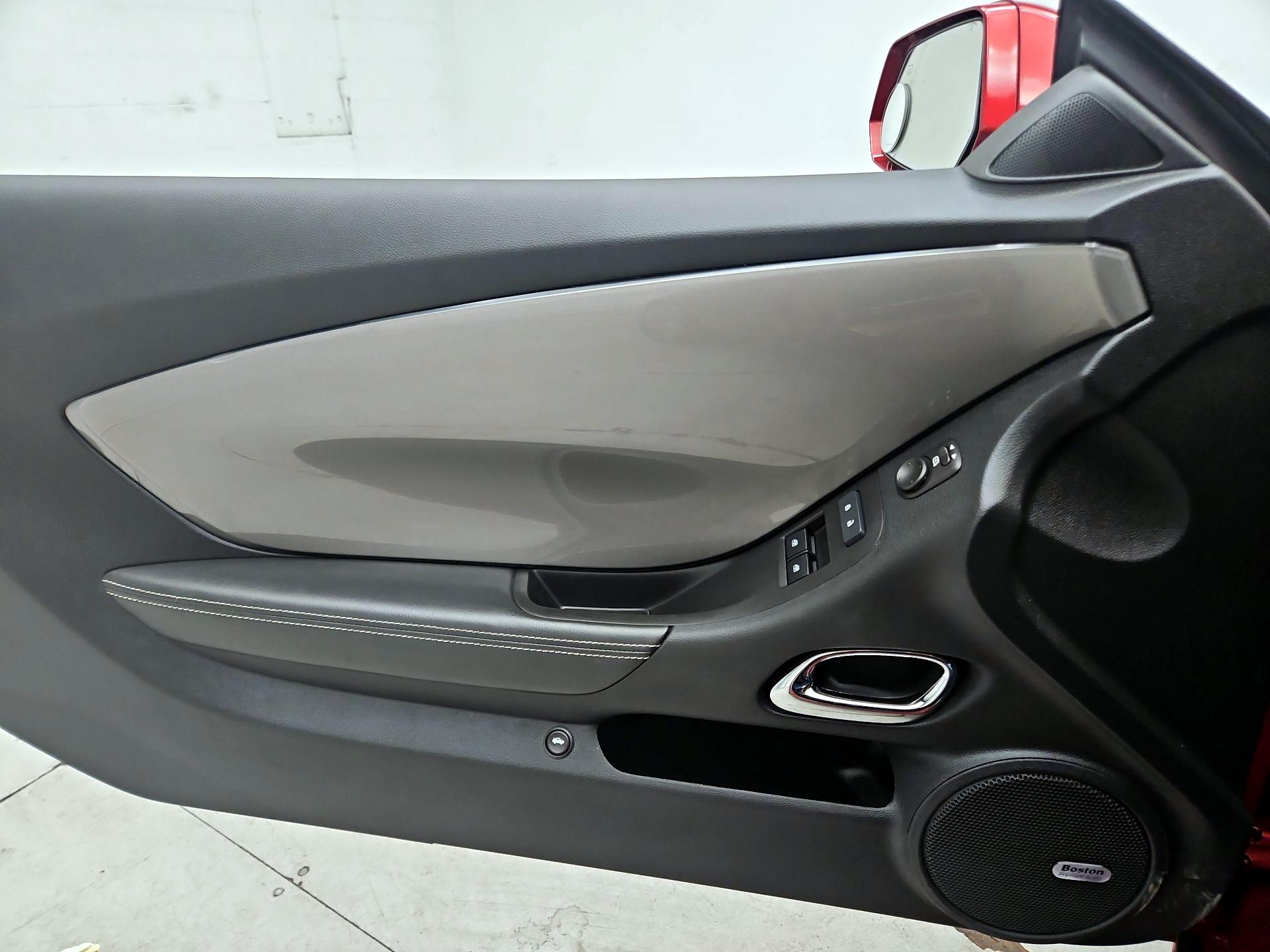 Thumbnail: 2014 Chevrolet Camaro - 12