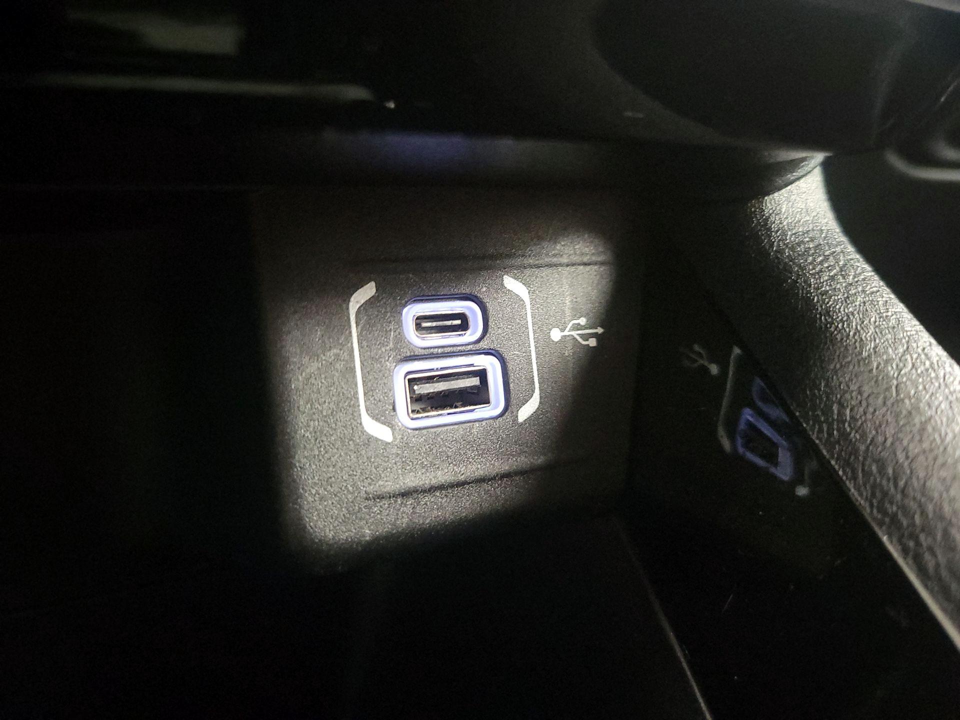 Thumbnail: 2022 Jeep Compass - 18