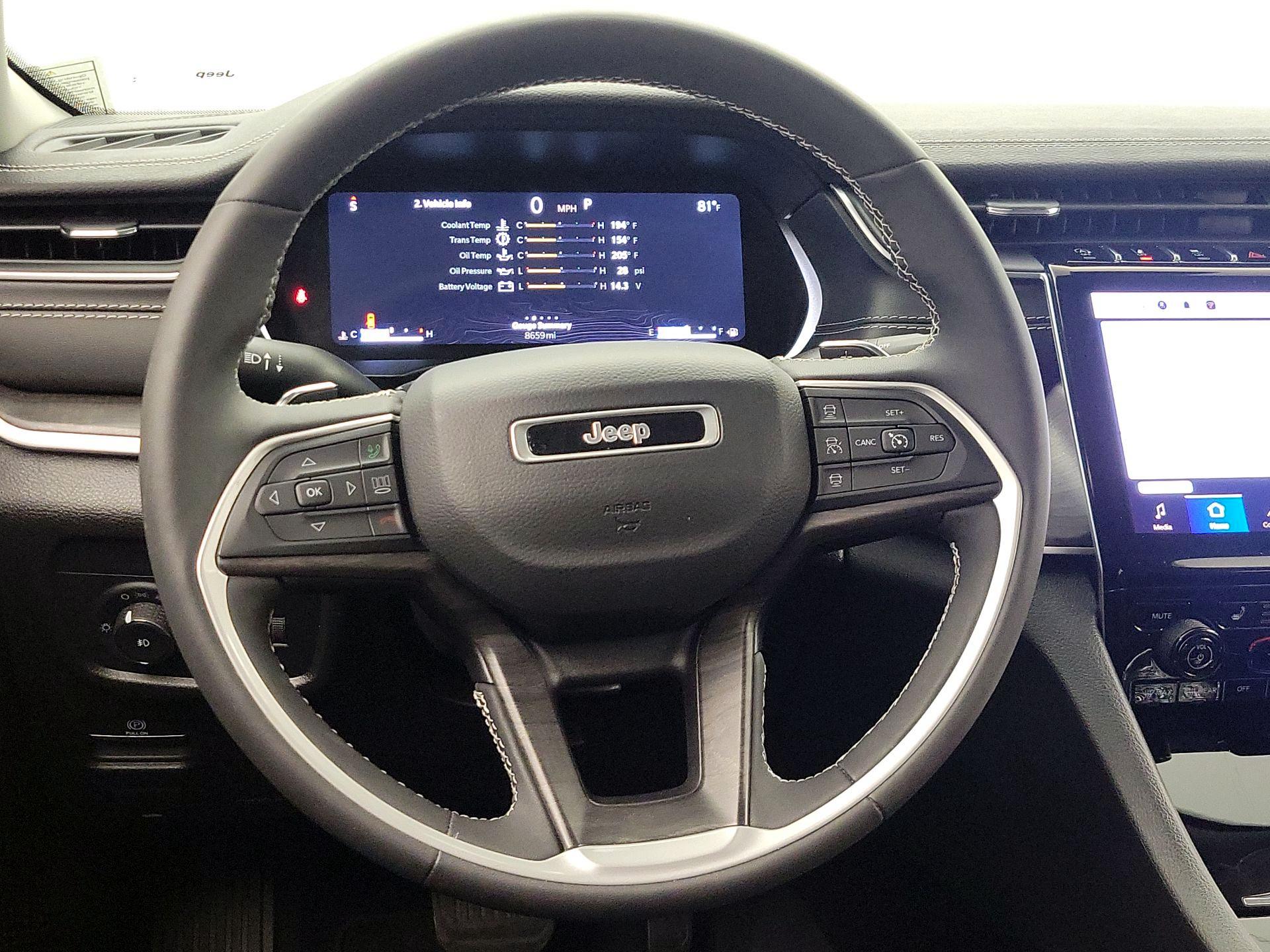 Thumbnail: 2023 Jeep Grand Cherokee - 10