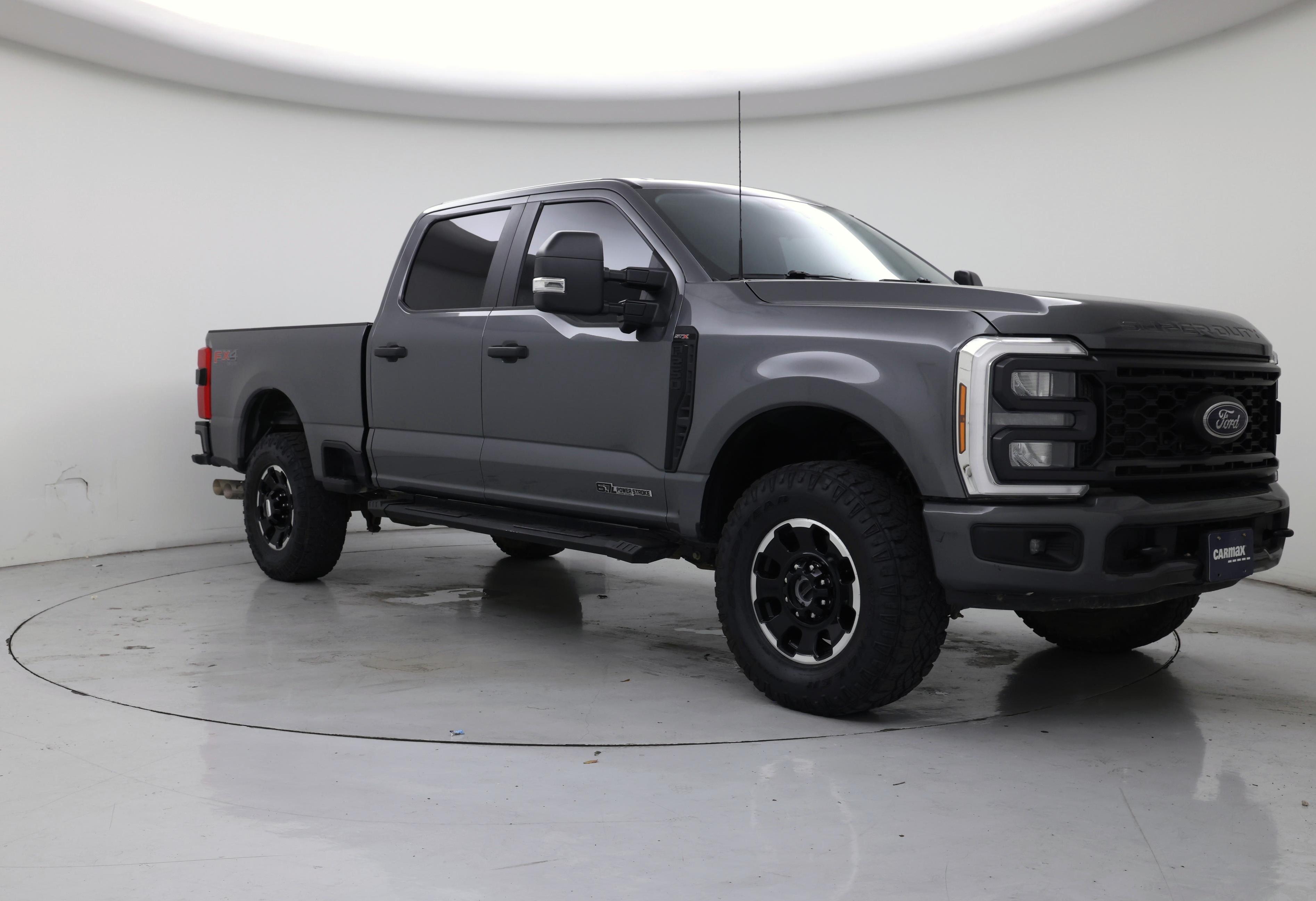 Gray 2024 Ford F-250 Super Duty Pickup Truck Four-Wheel Drive Automatic