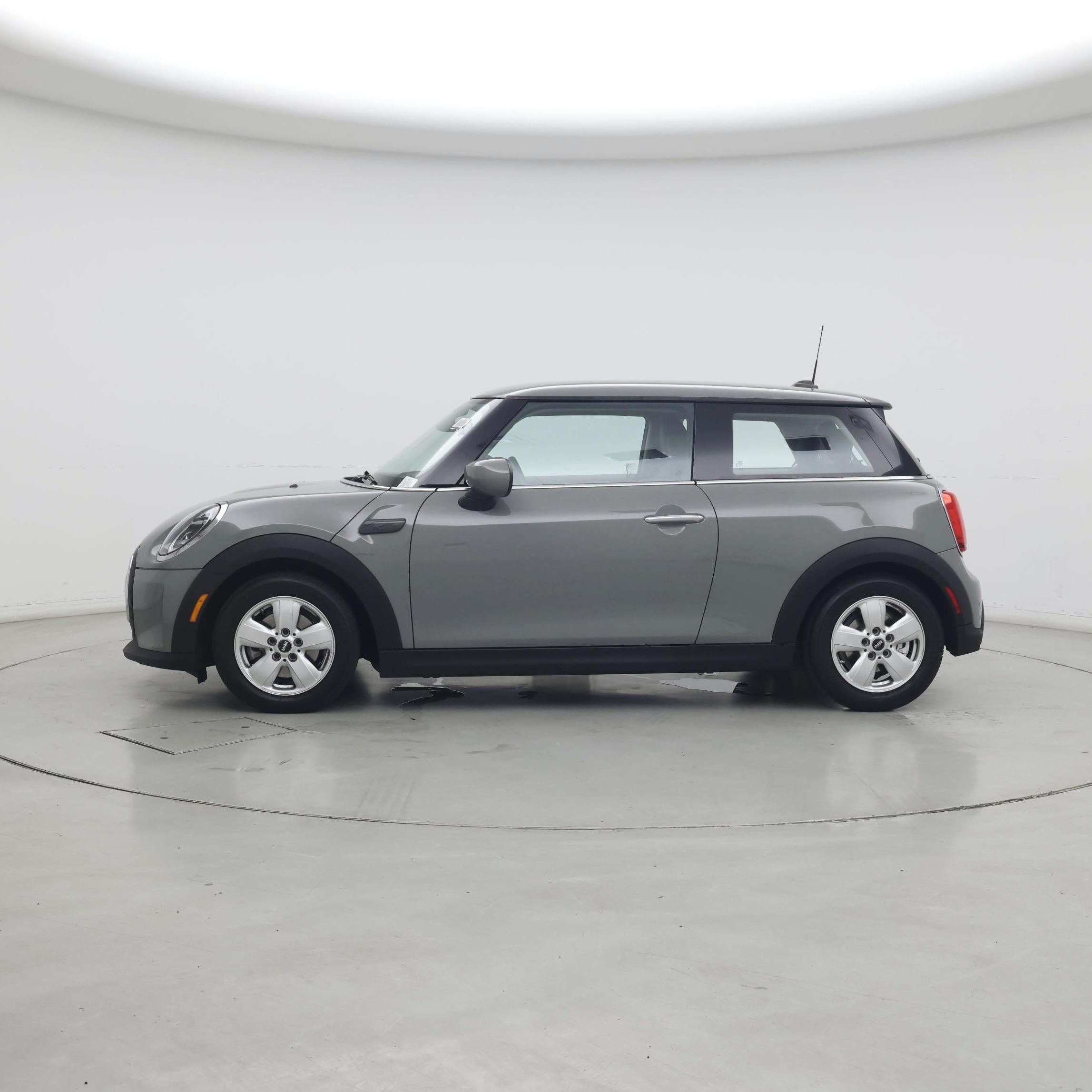 Thumbnail: 2022 MINI Cooper Hardtop - 3