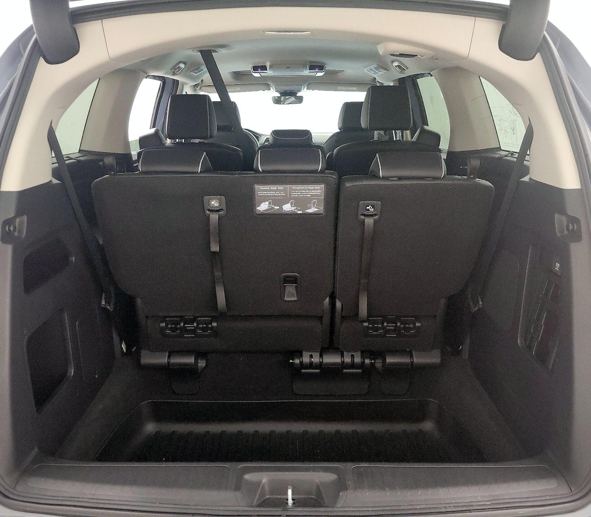 Trunk/Cargo (Seats Up)