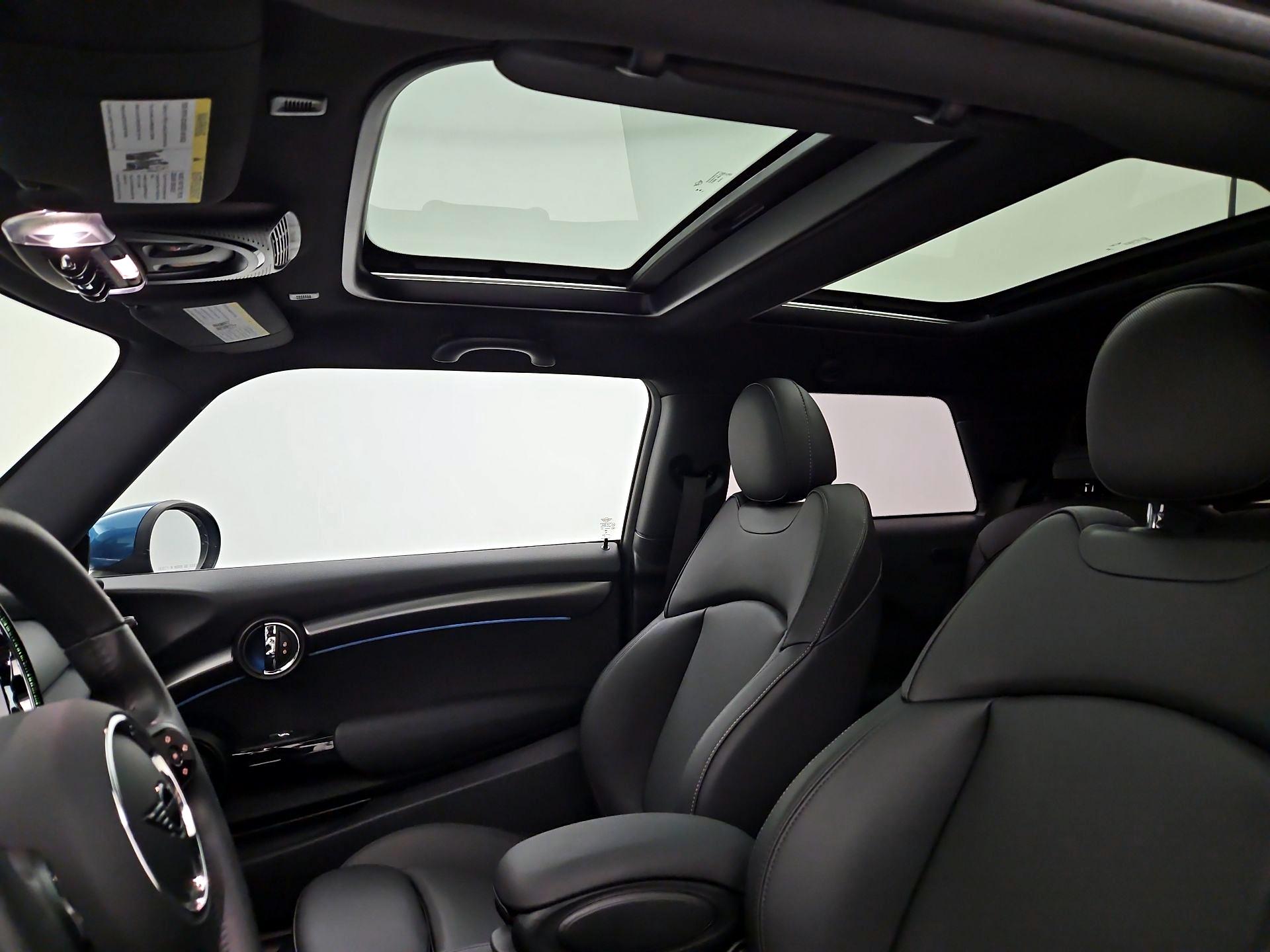 Thumbnail: 2023 MINI Cooper Hardtop - 20