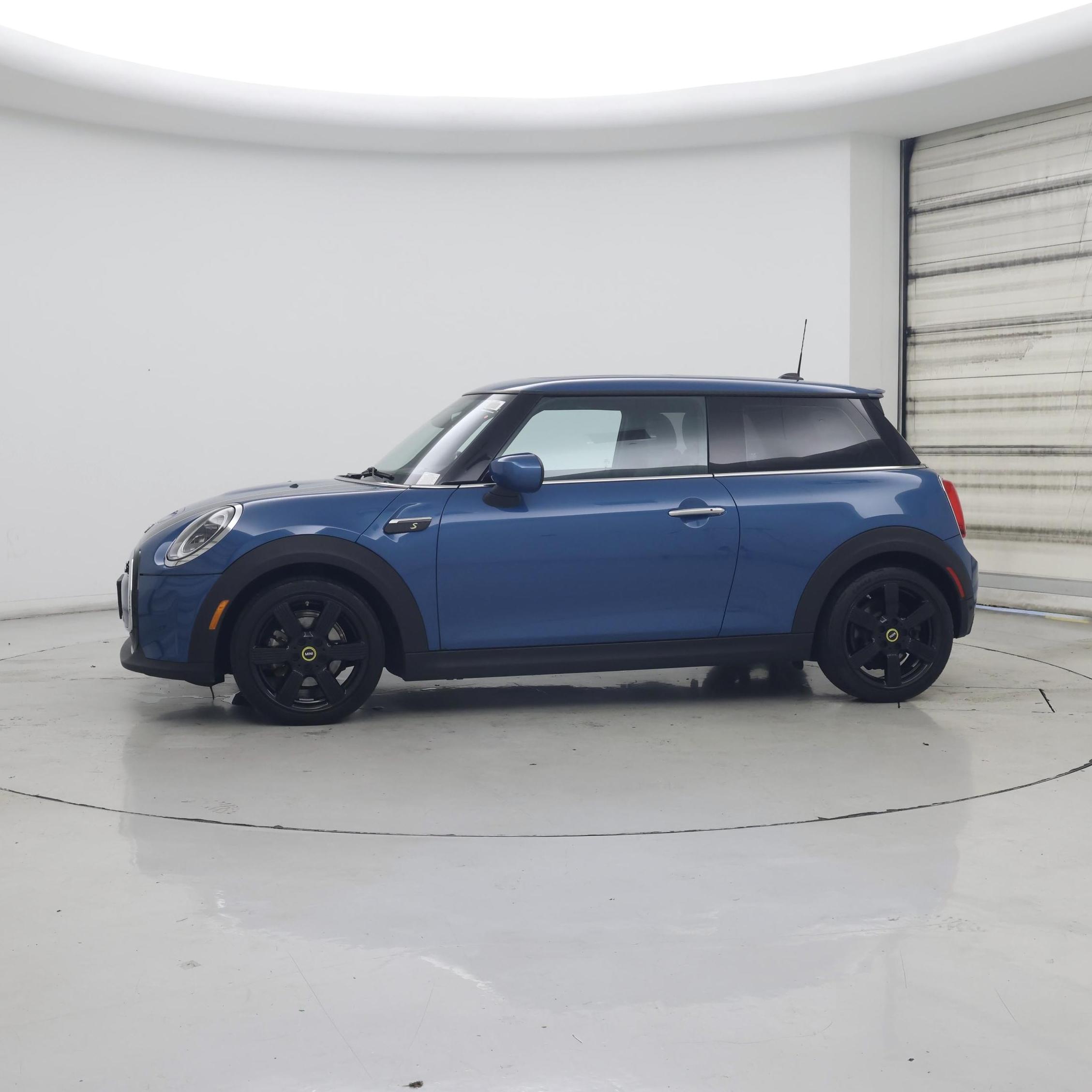 Thumbnail: 2023 MINI Cooper Hardtop - 3