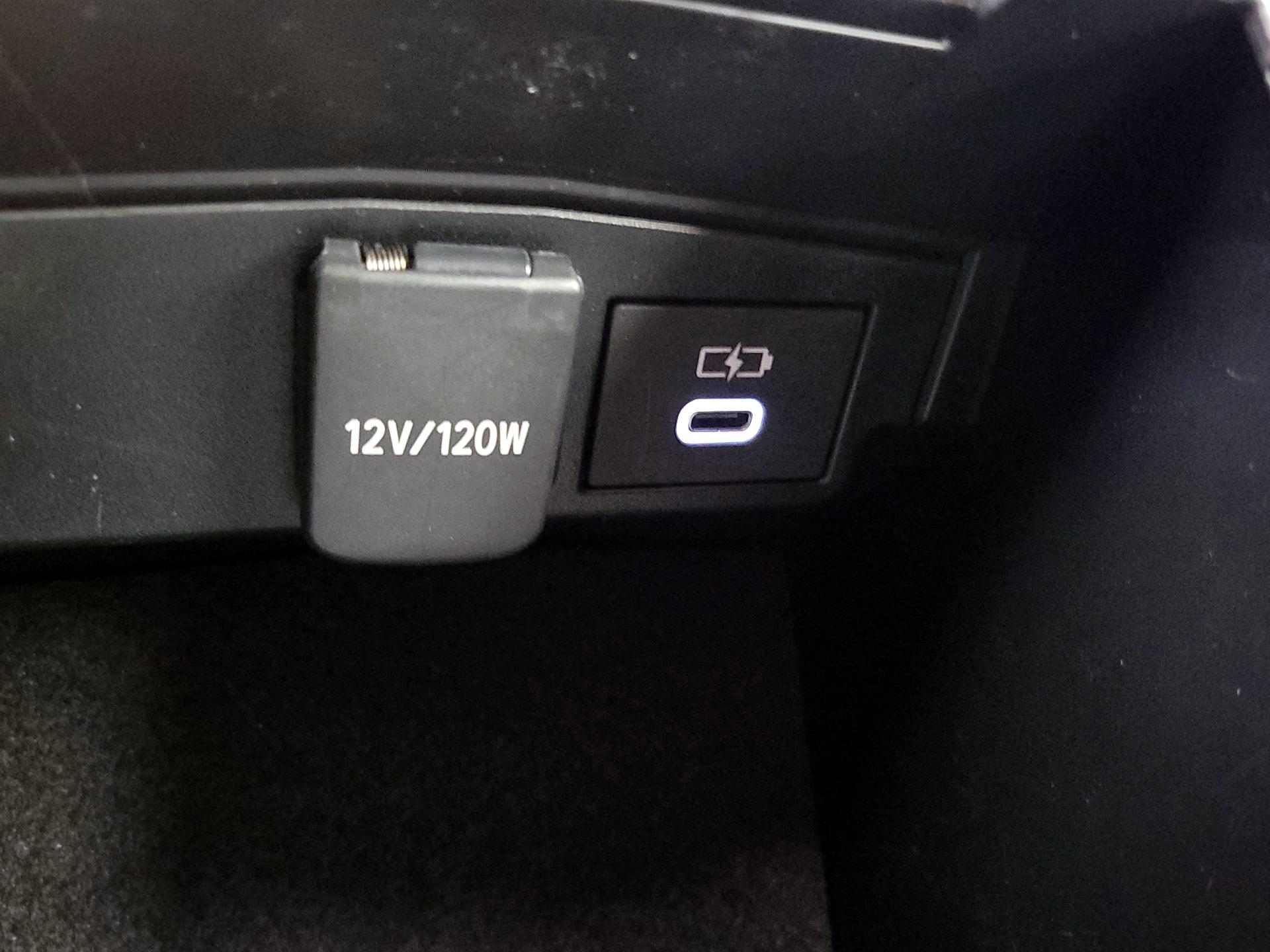 Thumbnail: 2023 Toyota Corolla - 18