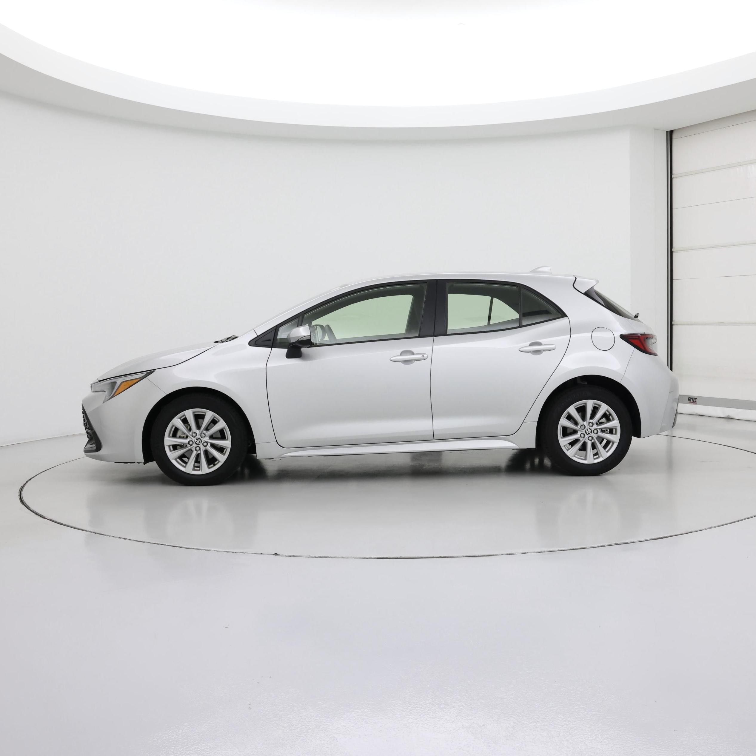 Thumbnail: 2023 Toyota Corolla - 3