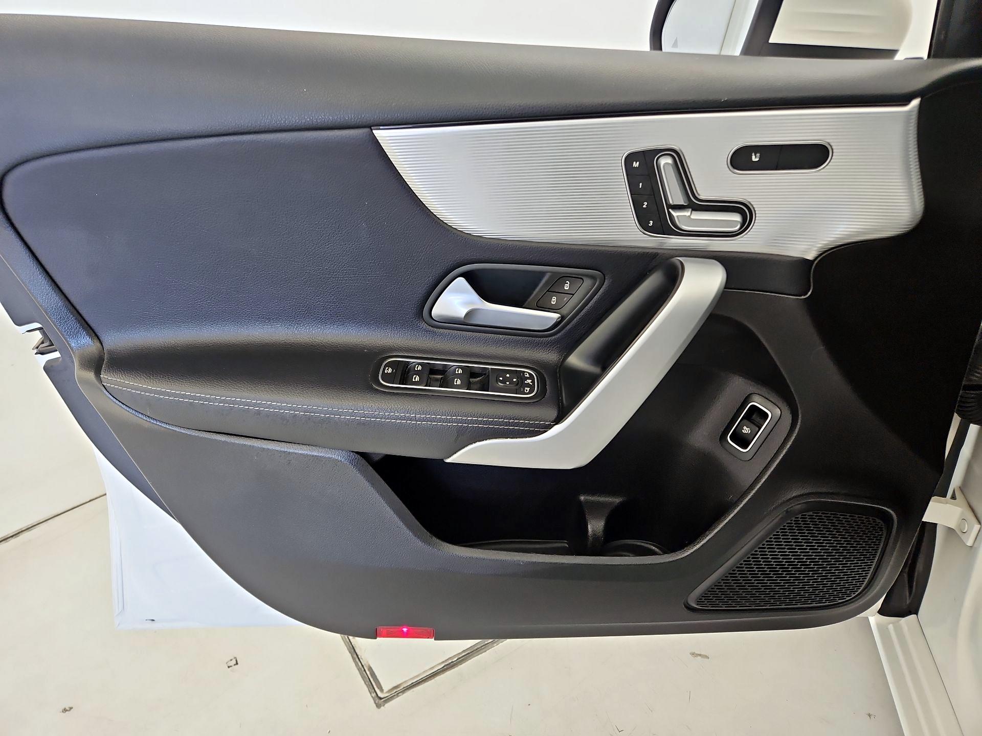 Thumbnail: 2020 Mercedes-Benz A-Class - 12