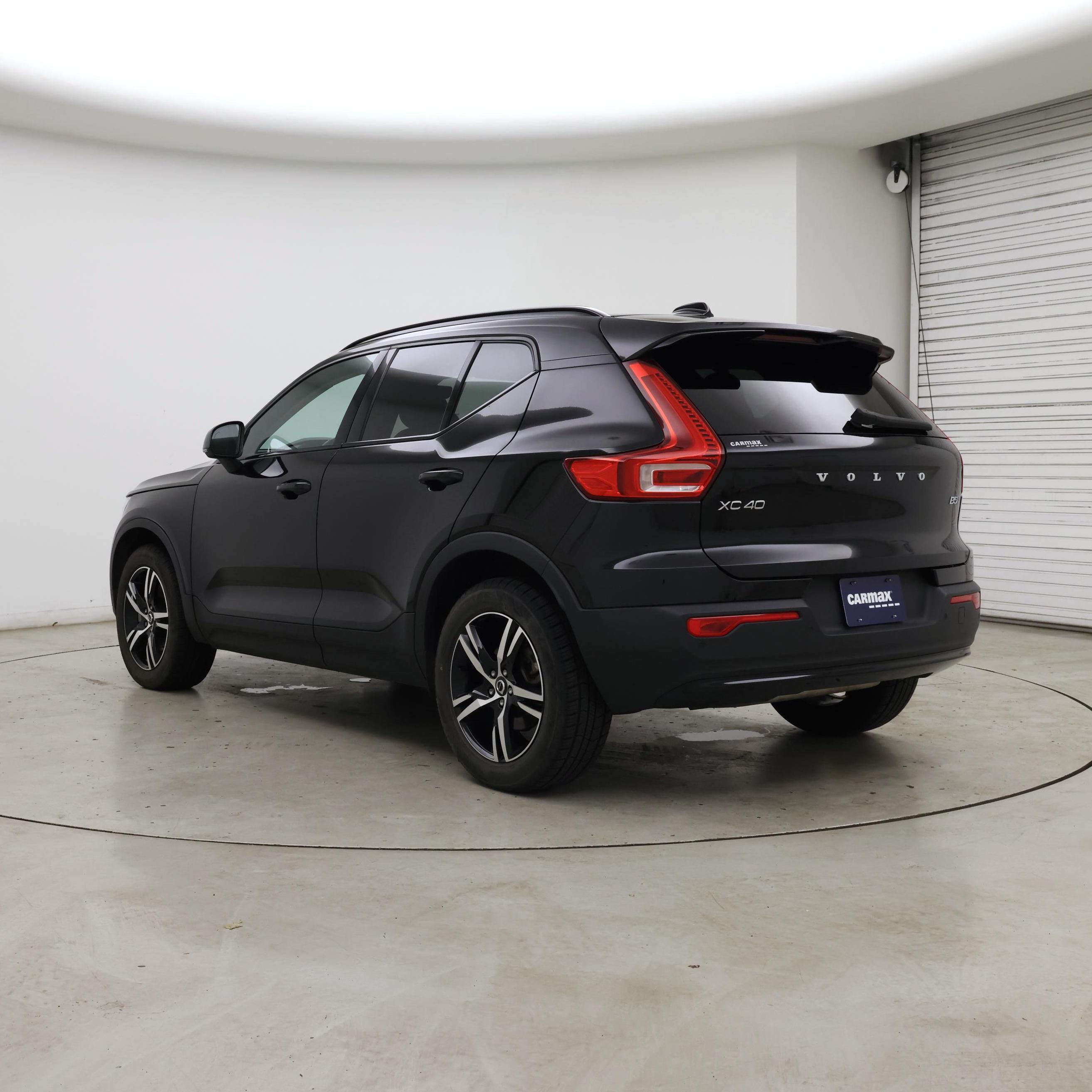 Thumbnail: 2024 Volvo XC40 - 2
