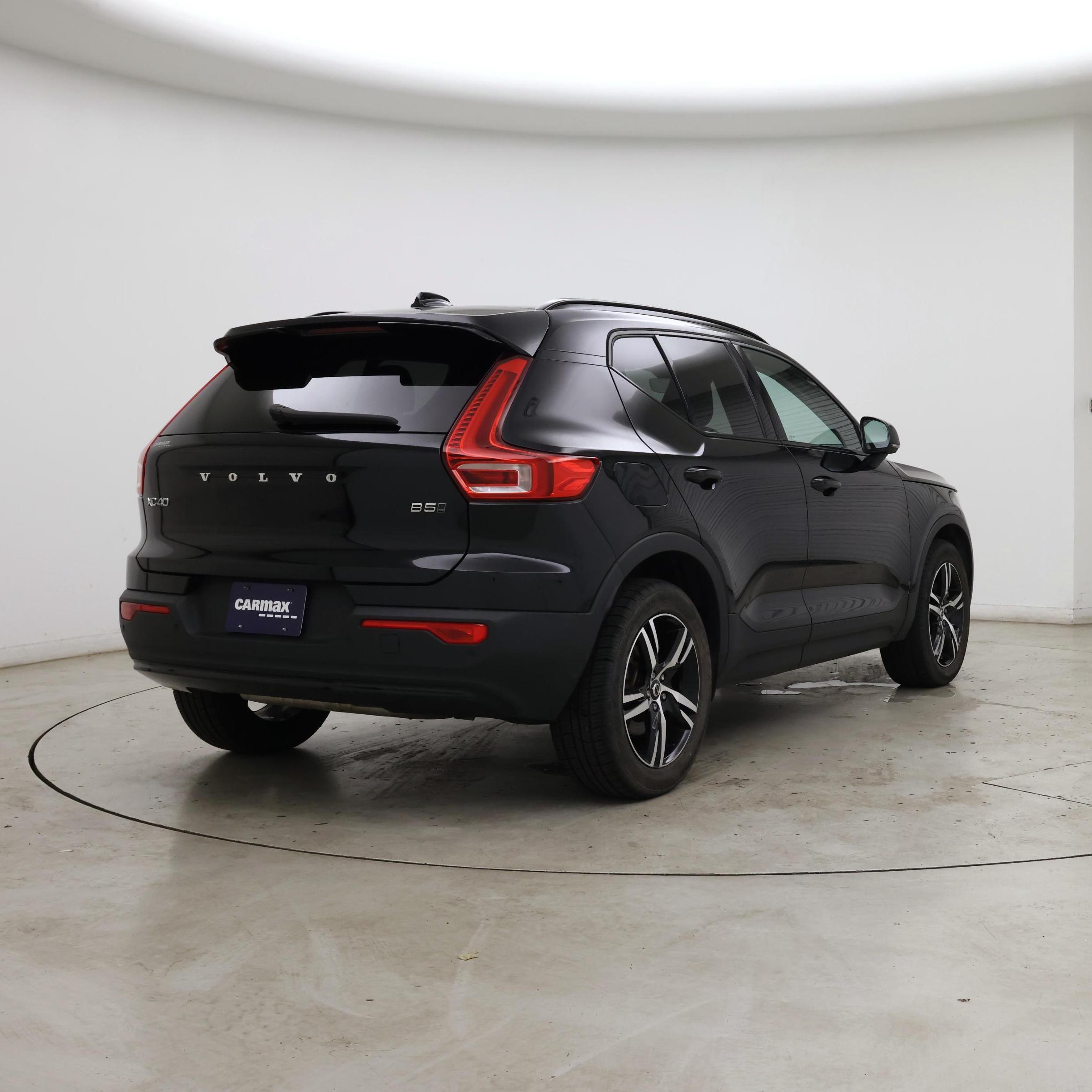 Thumbnail: 2024 Volvo XC40 - 8
