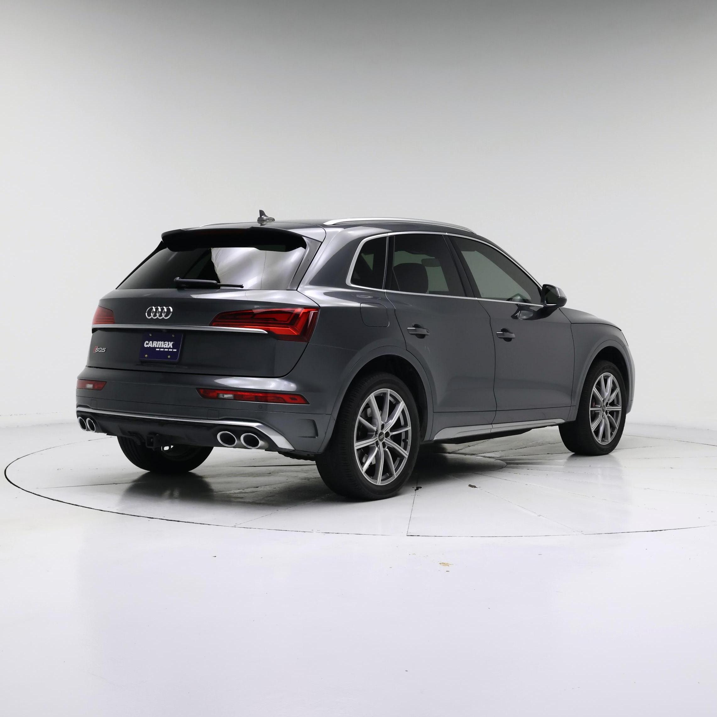 Thumbnail: 2022 Audi SQ5 - 8