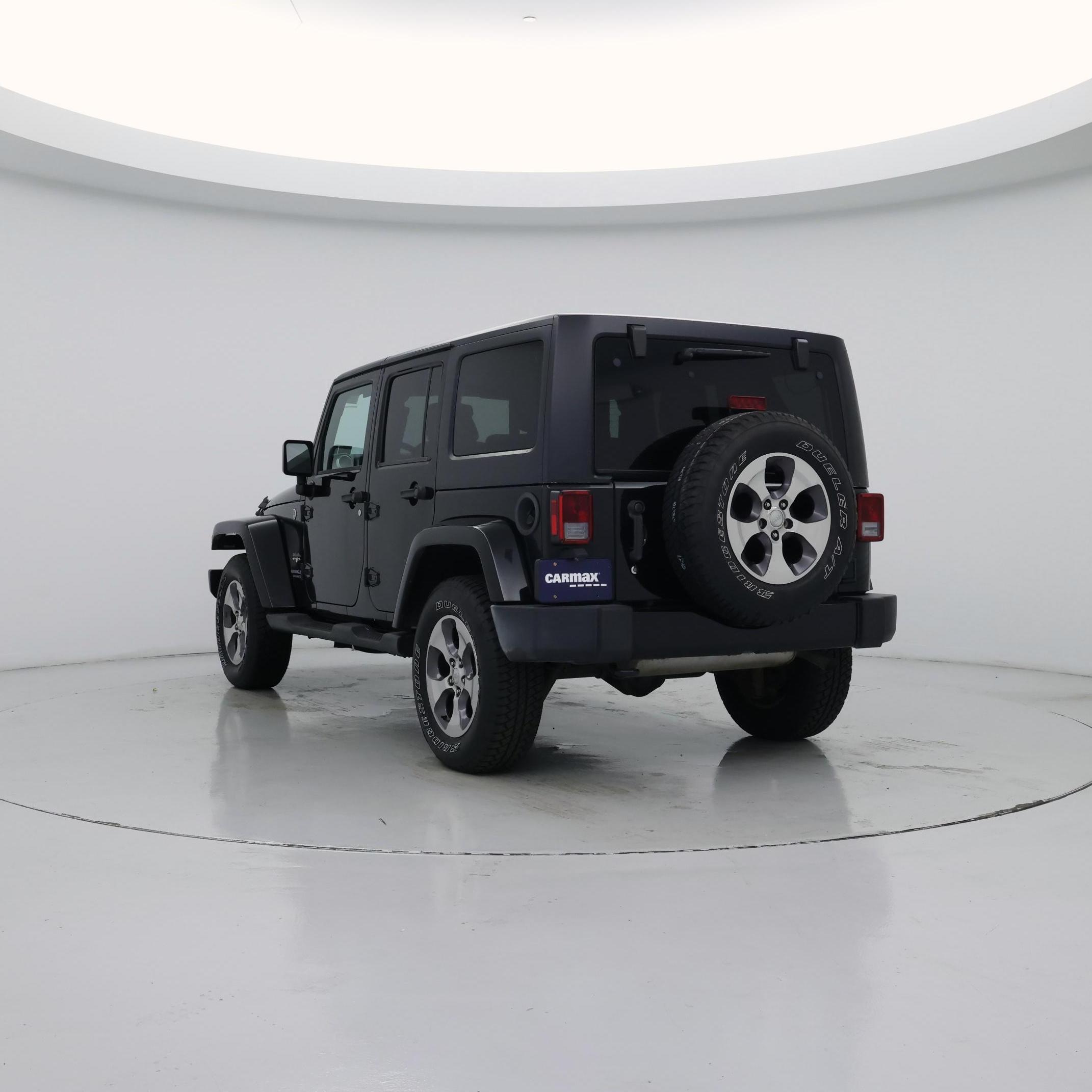 Thumbnail: 2016 Jeep Wrangler - 2
