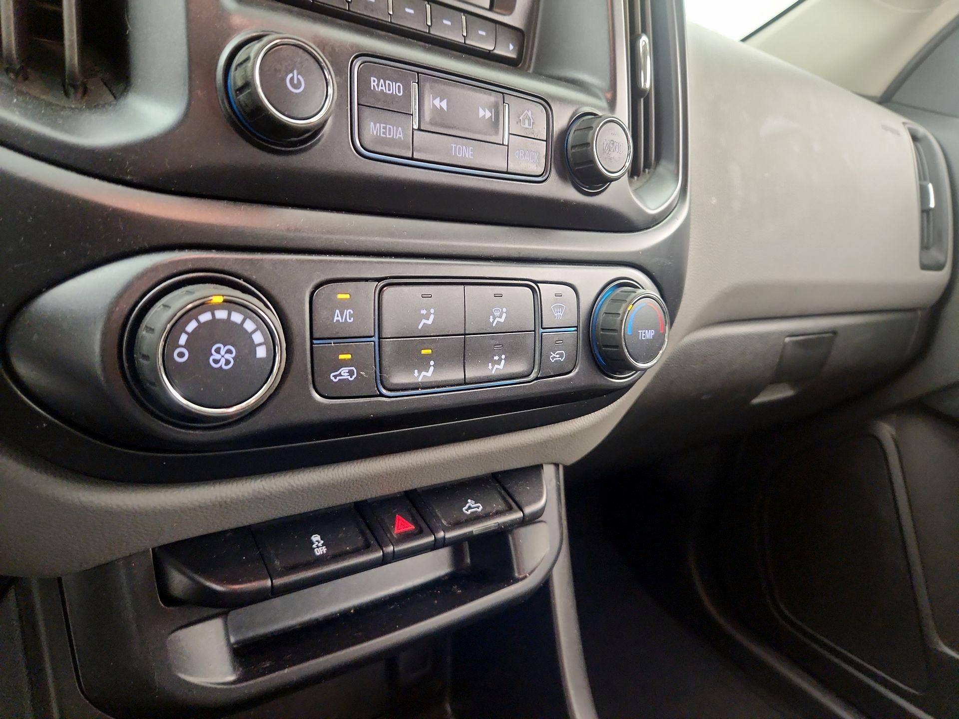 Thumbnail: 2016 Chevrolet Colorado - 16