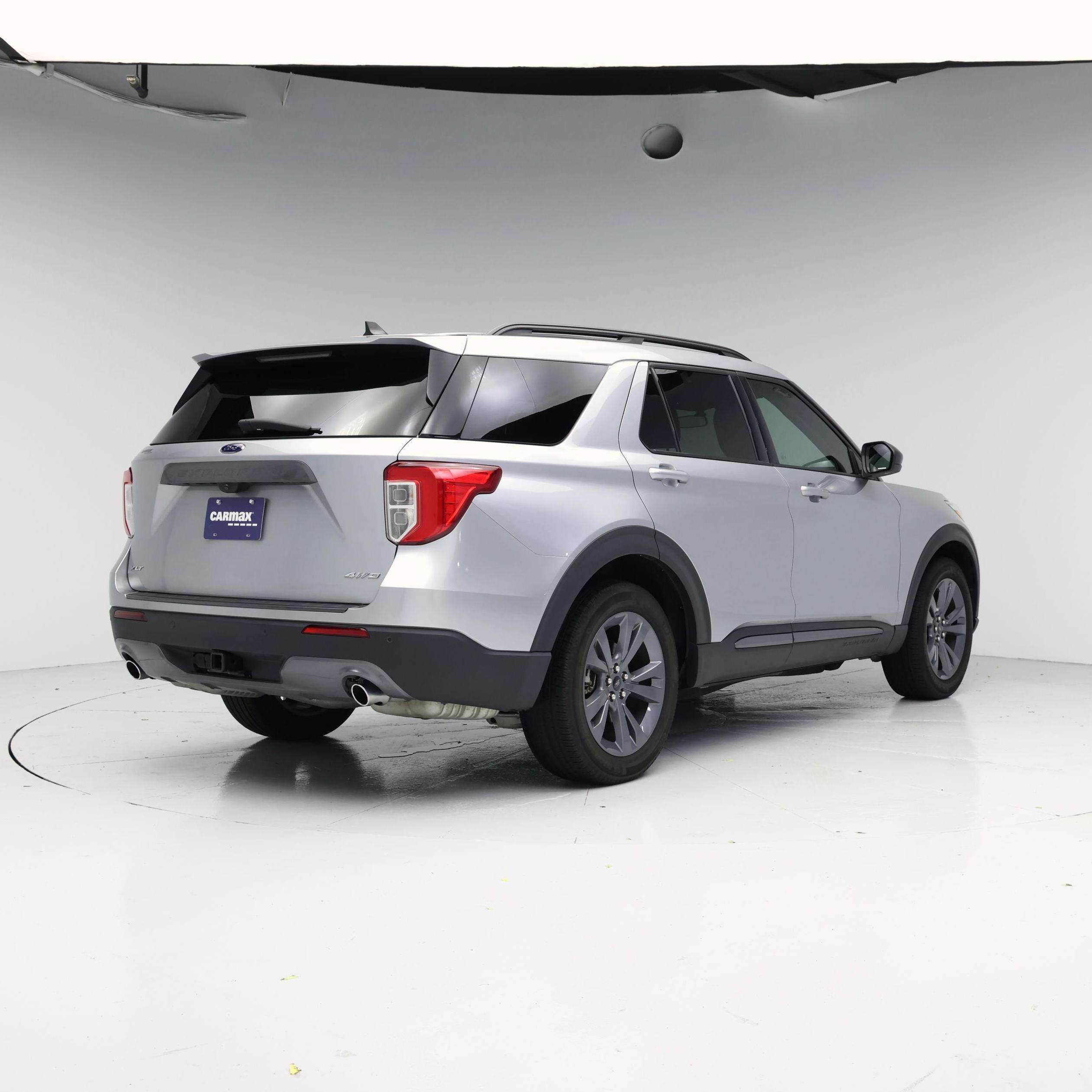 Thumbnail: 2023 Ford Explorer - 8