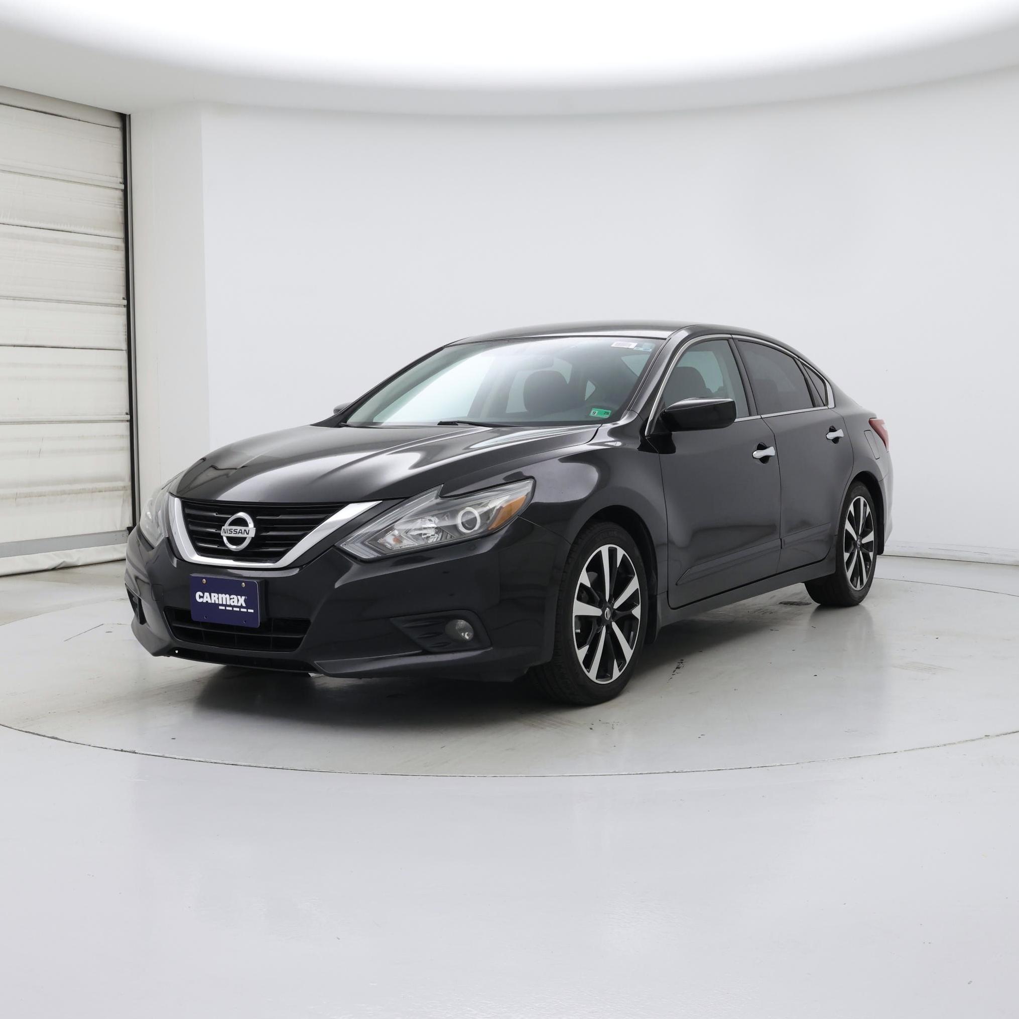 Thumbnail: 2018 Nissan Altima - 4