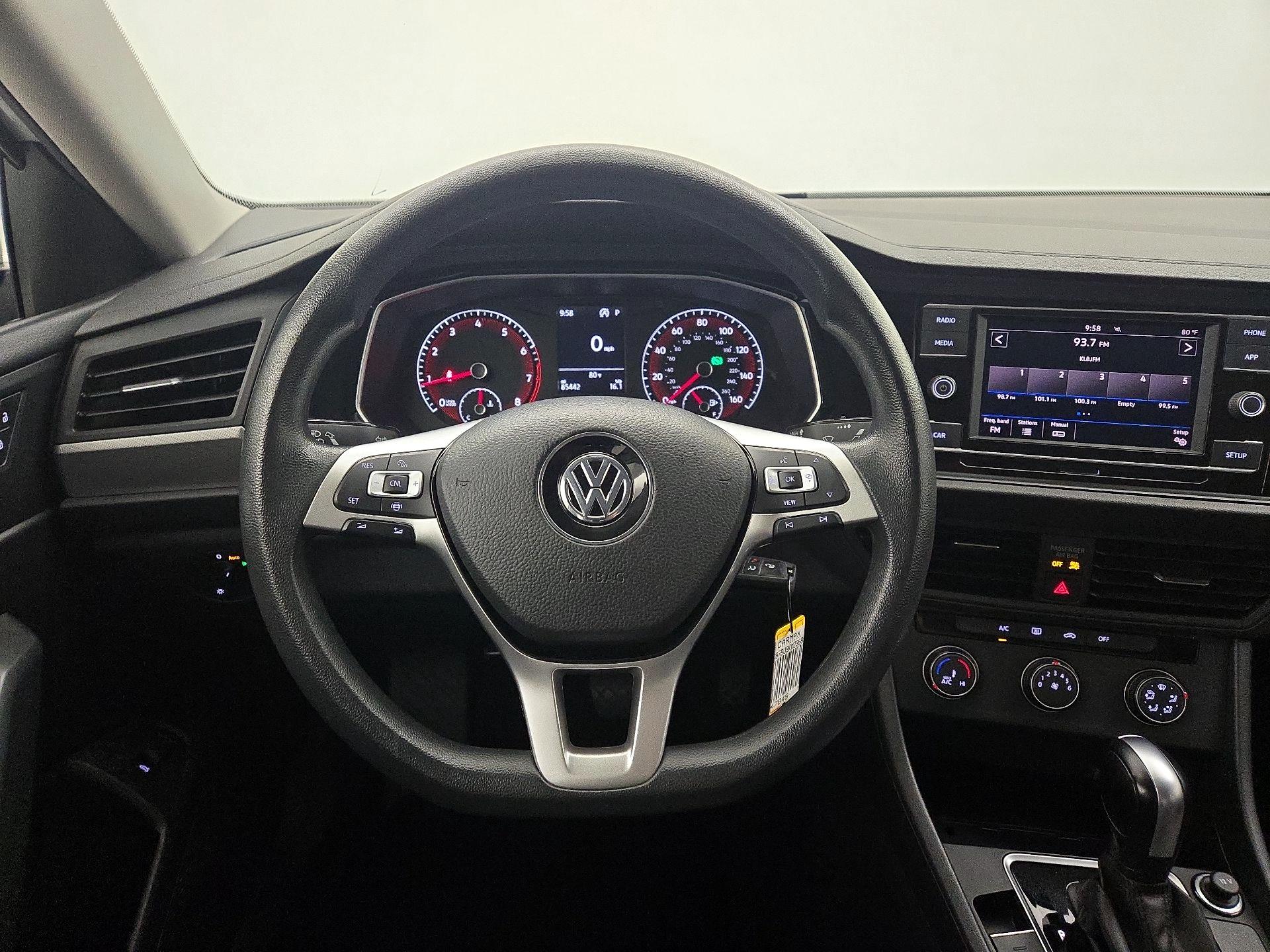 Thumbnail: 2019 Volkswagen Jetta - 10