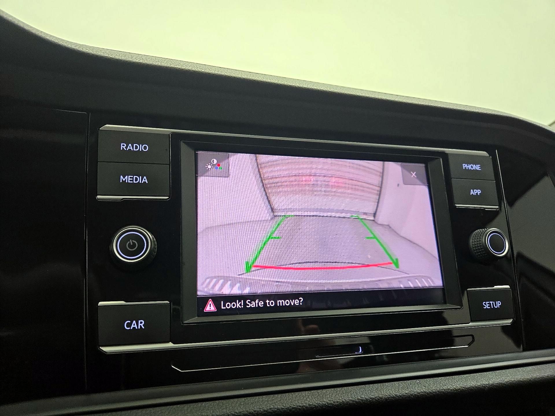 Thumbnail: 2019 Volkswagen Jetta - 14