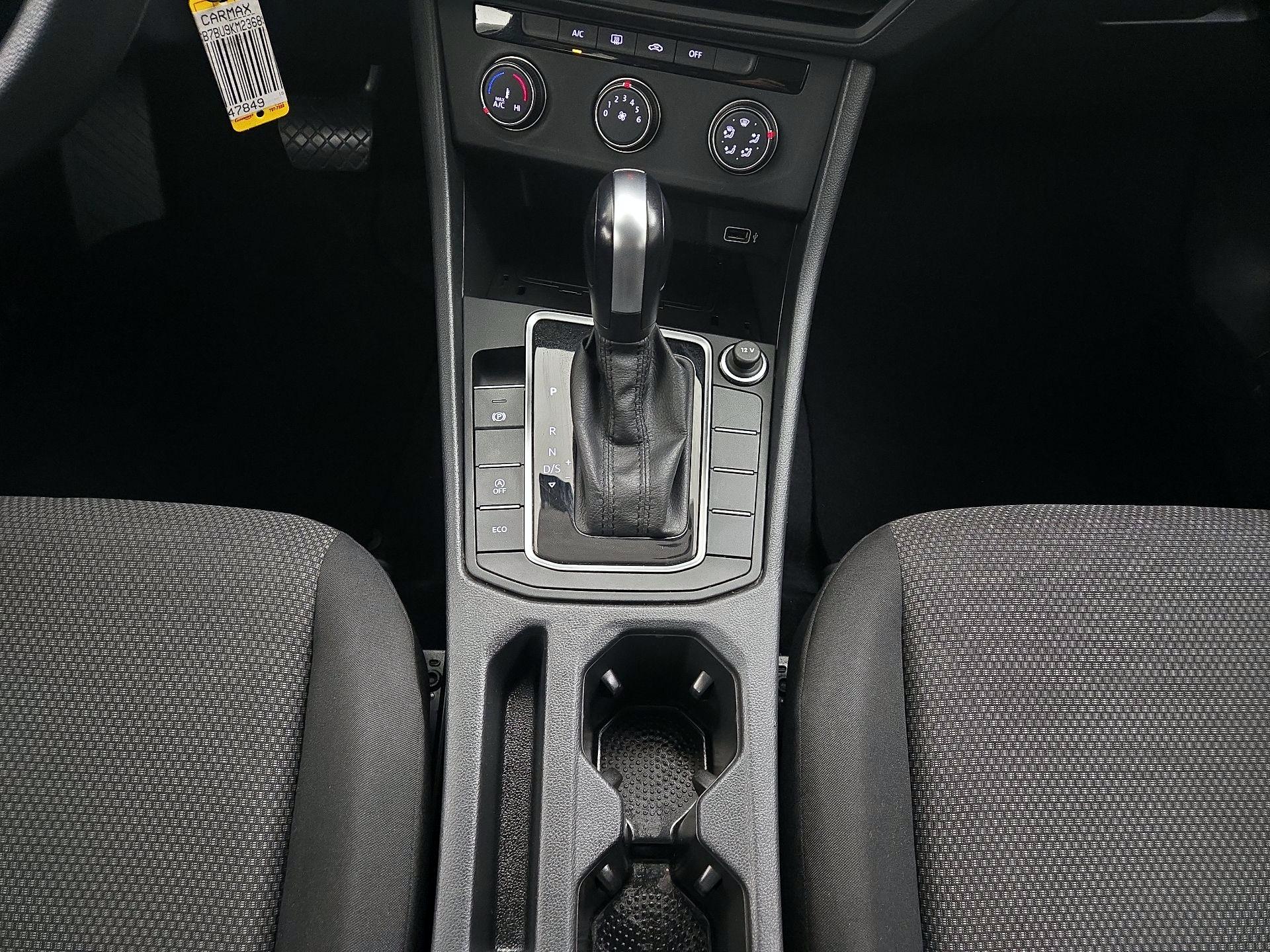 Thumbnail: 2019 Volkswagen Jetta - 17