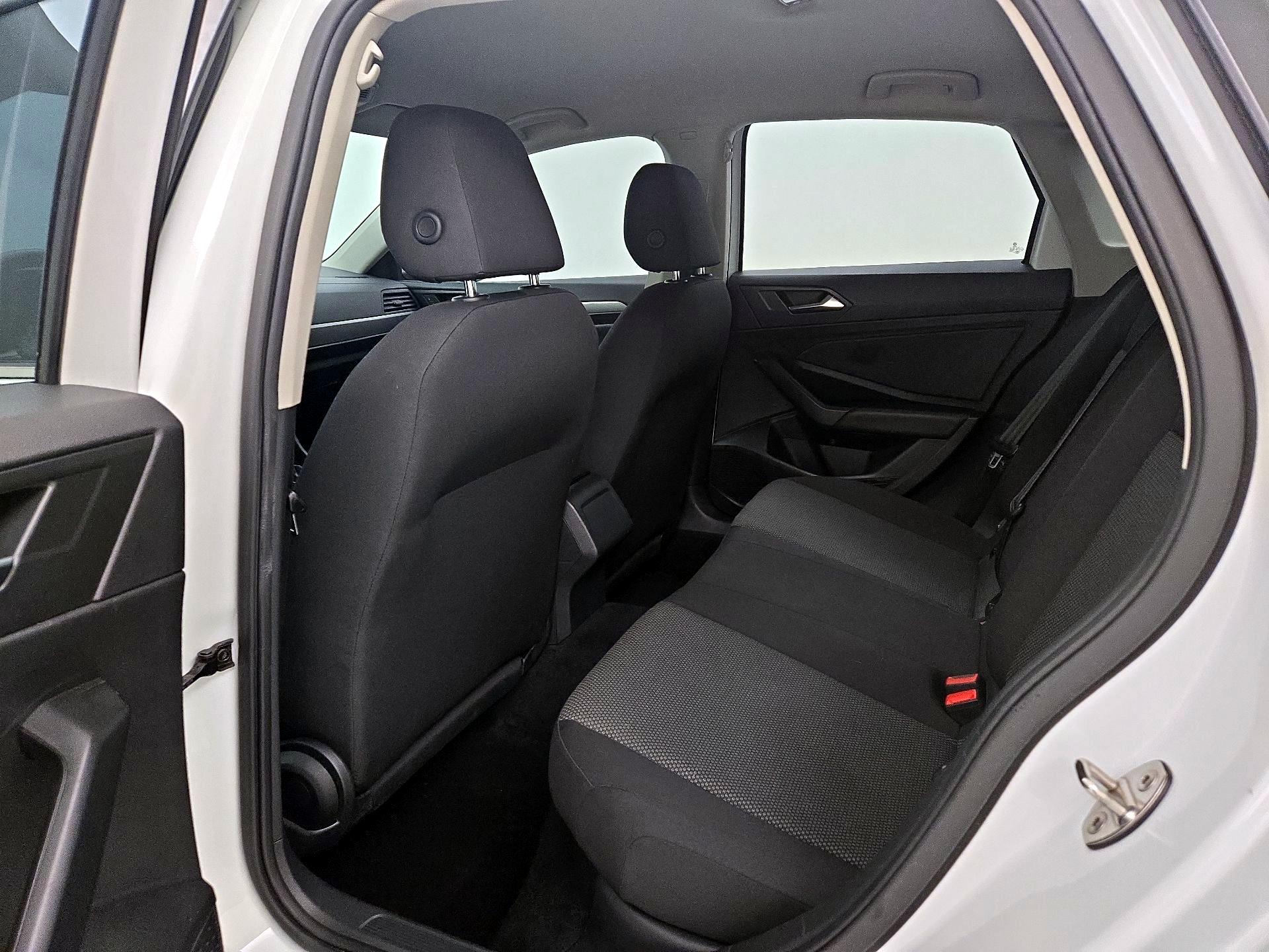 Thumbnail: 2019 Volkswagen Jetta - 19