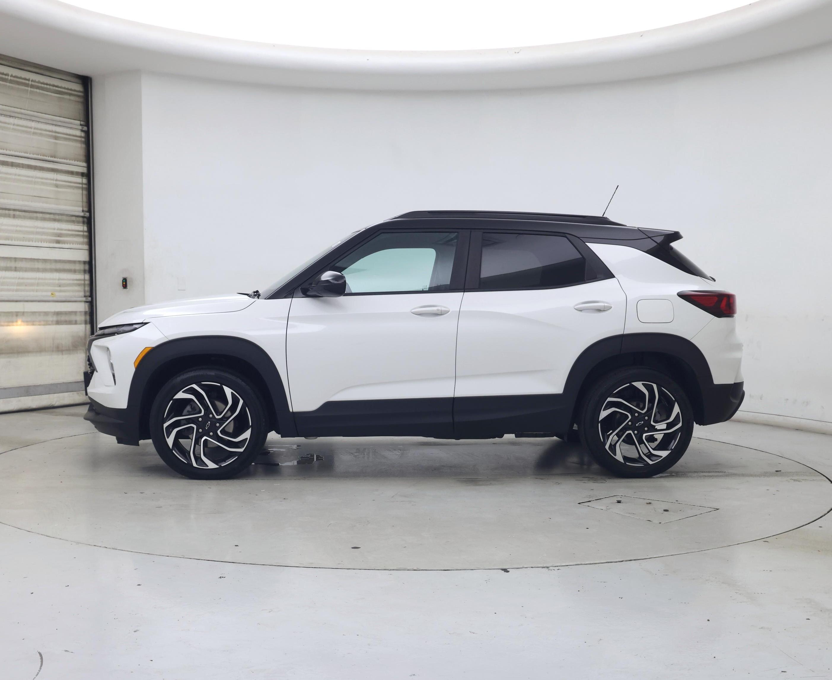 Thumbnail: 2025 Chevrolet TrailBlazer - 3