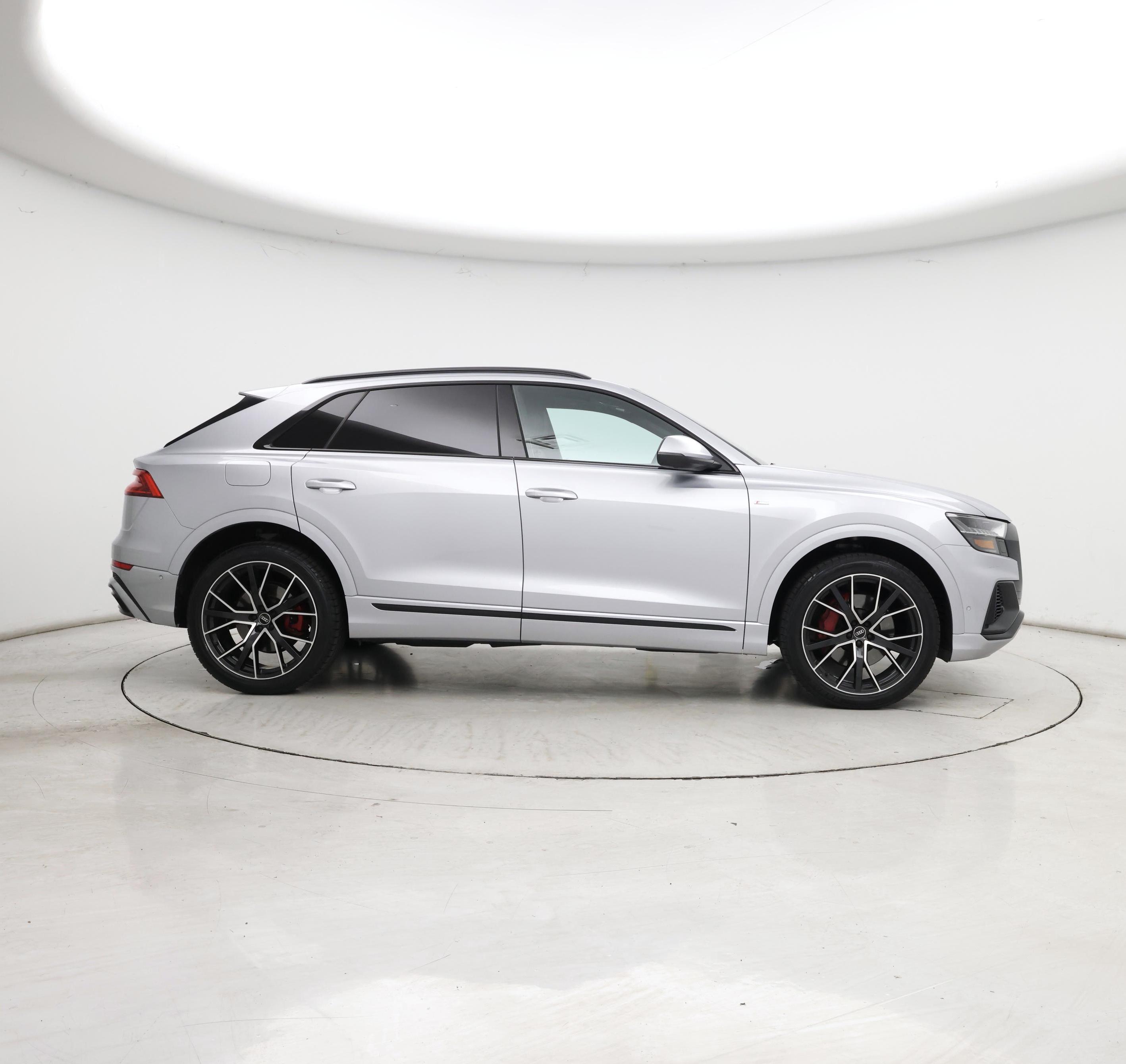 Thumbnail: 2021 Audi Q8 - 7