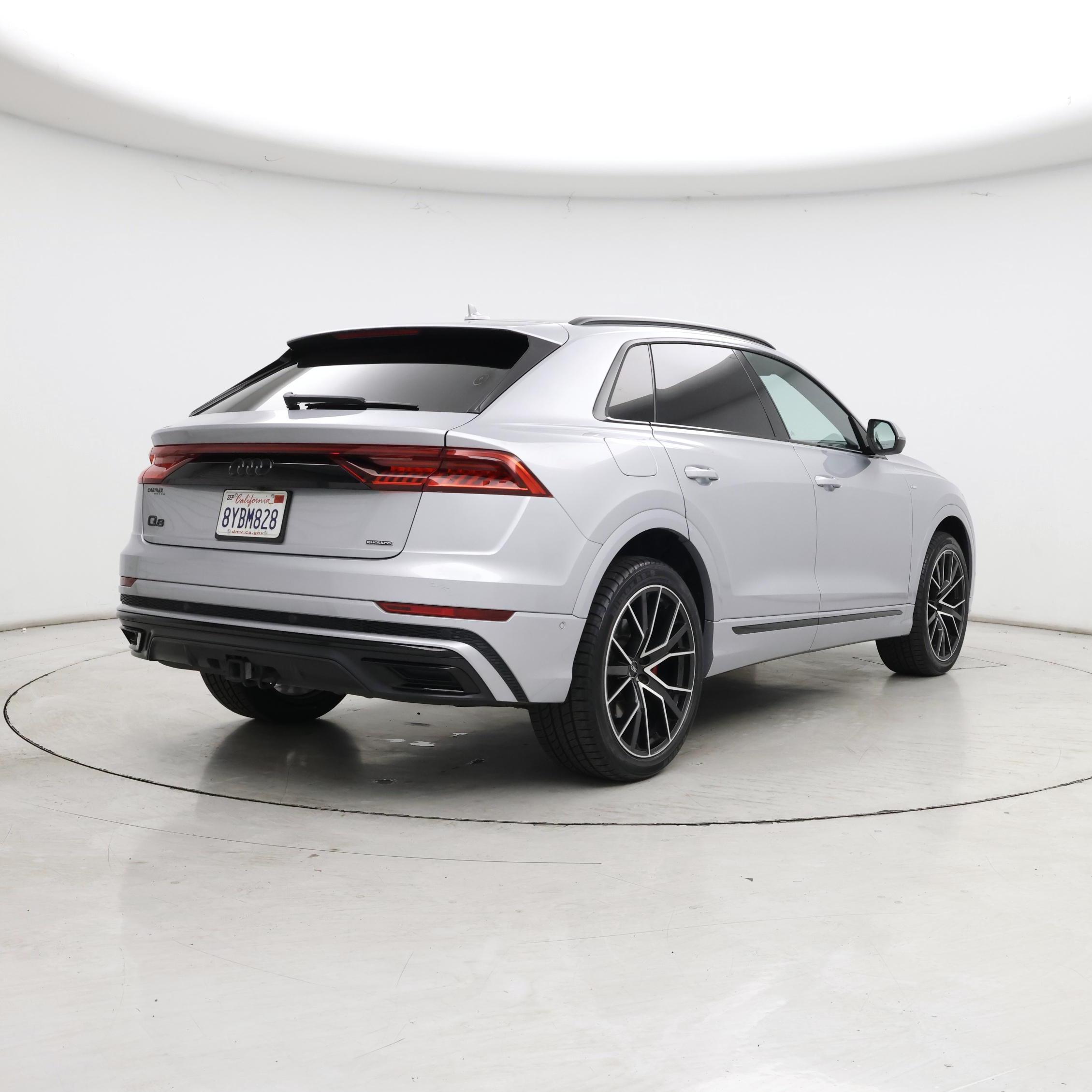 Thumbnail: 2021 Audi Q8 - 8