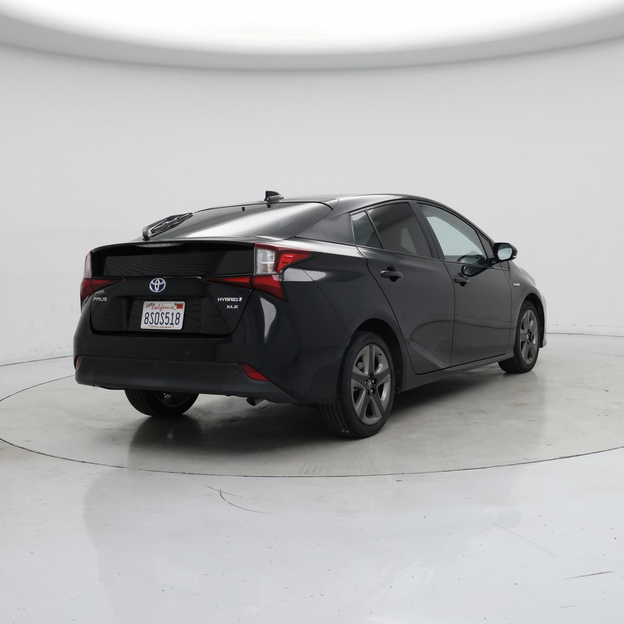 Thumbnail: 2020 Toyota Prius - 8